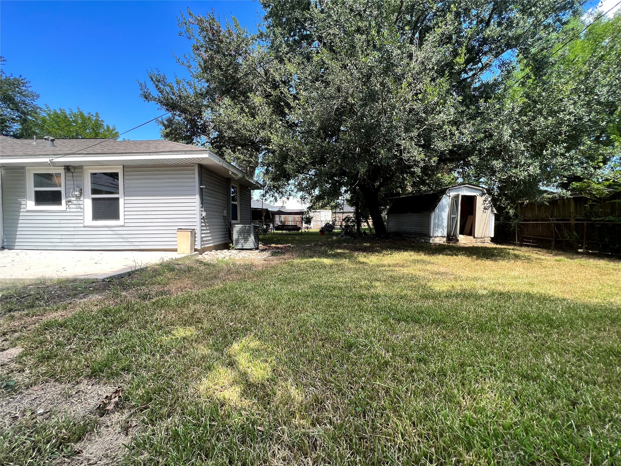 607 Ogilvie Street Property Photo 29