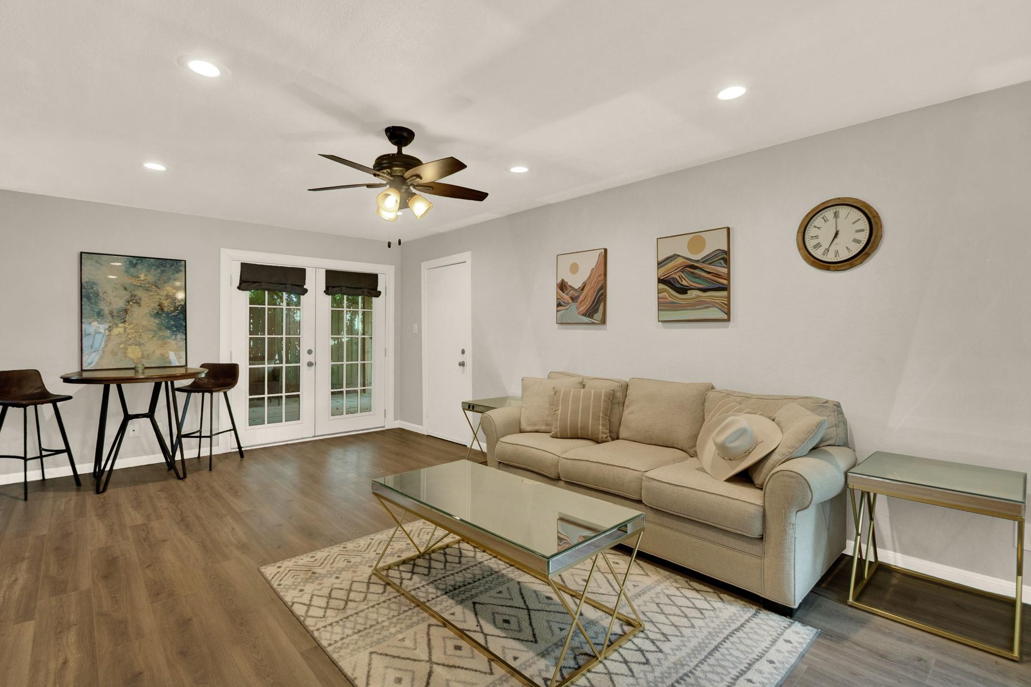 9710 Bob White Drive Property Photo 23