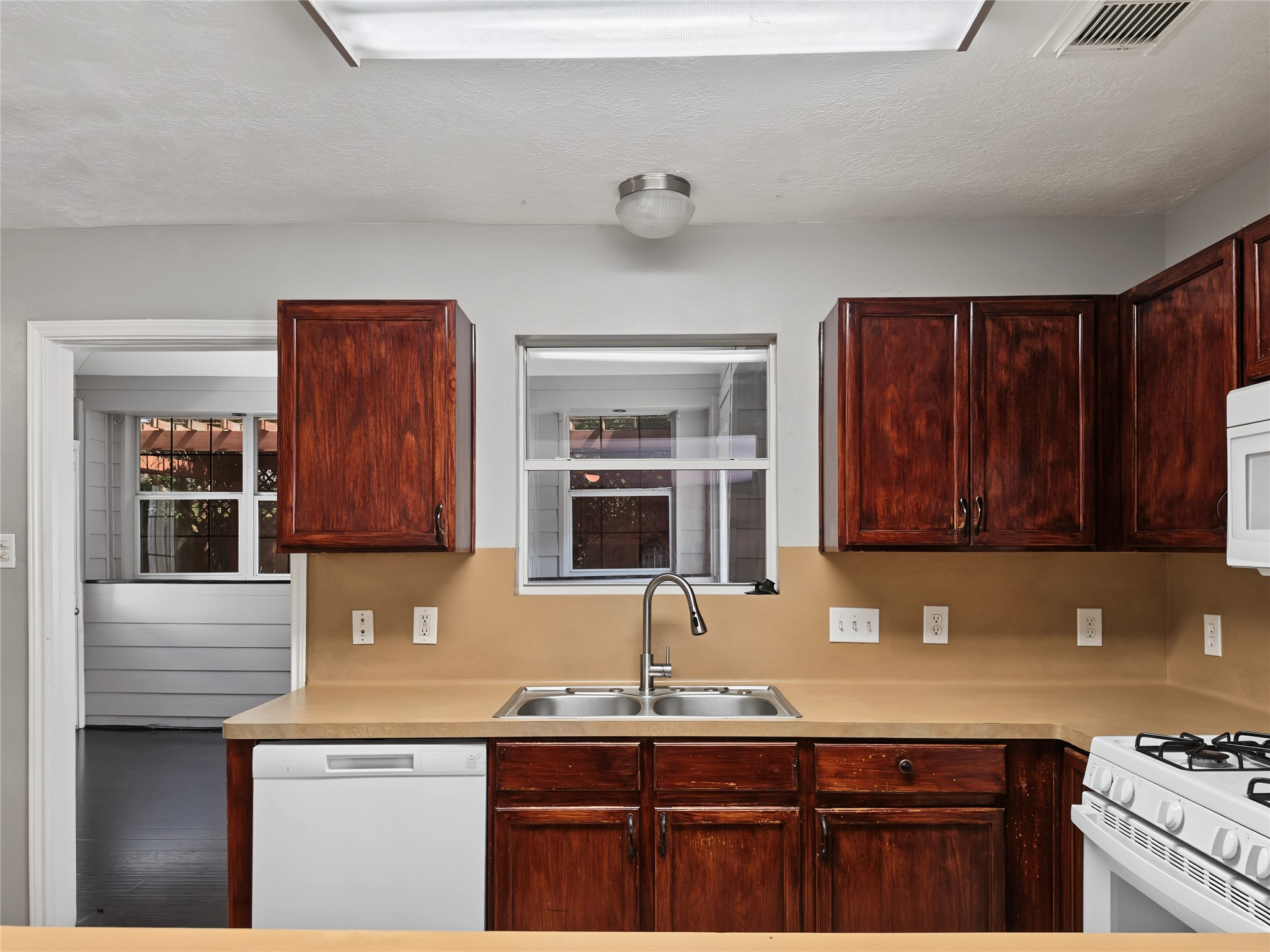 19323 Cypress Peak Lane Property Photo 10