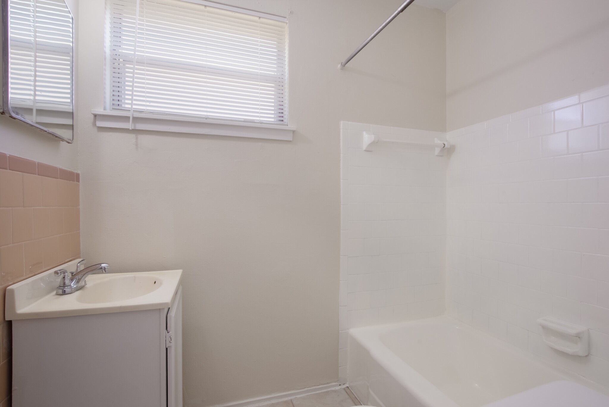 4430 Grapevine Street Property Photo 9