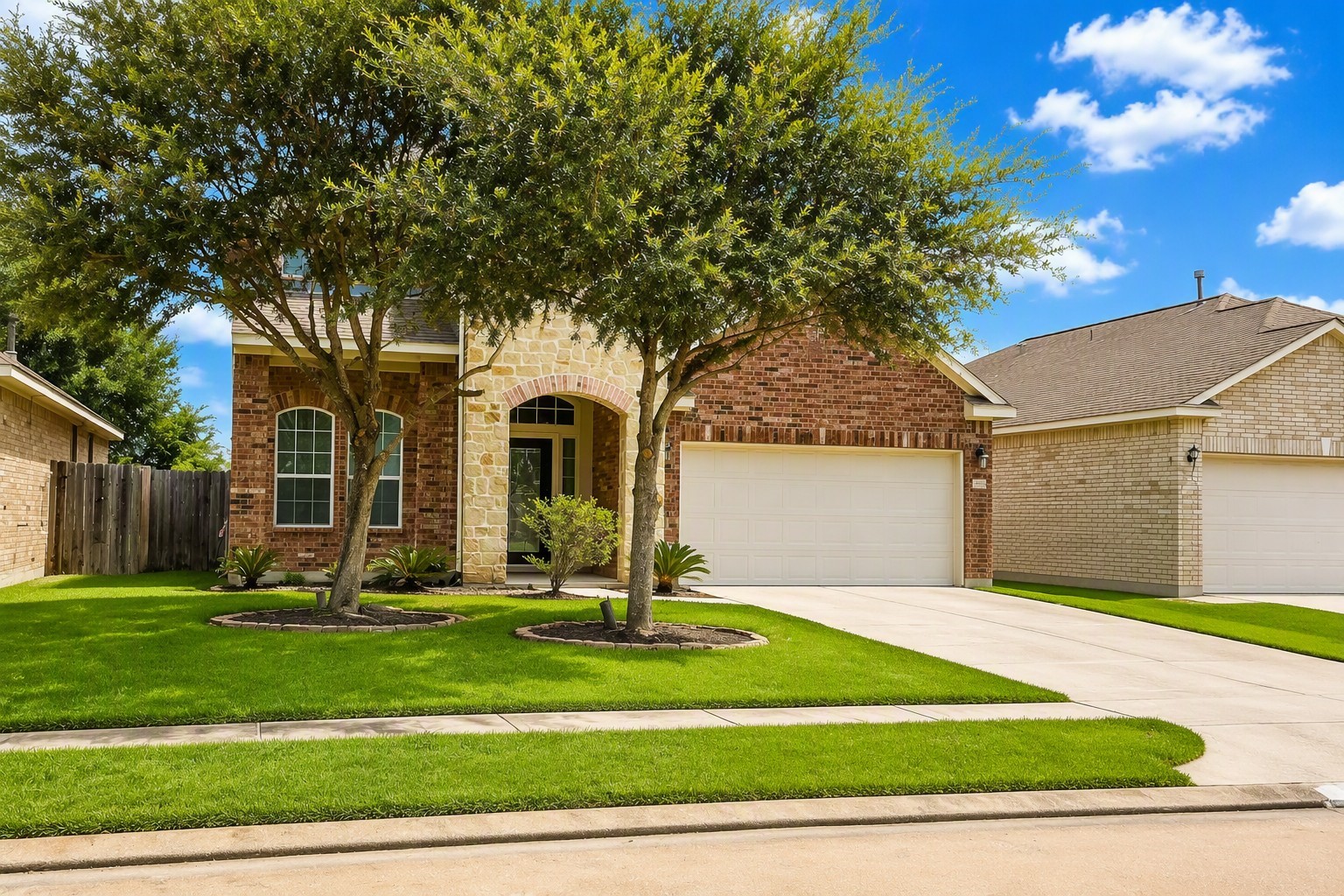 25306 Basil Brook Court Property Photo 1