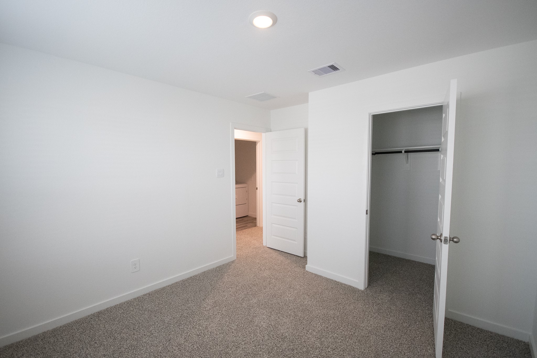 10217 Berkeley Springs Trail Property Photo 9