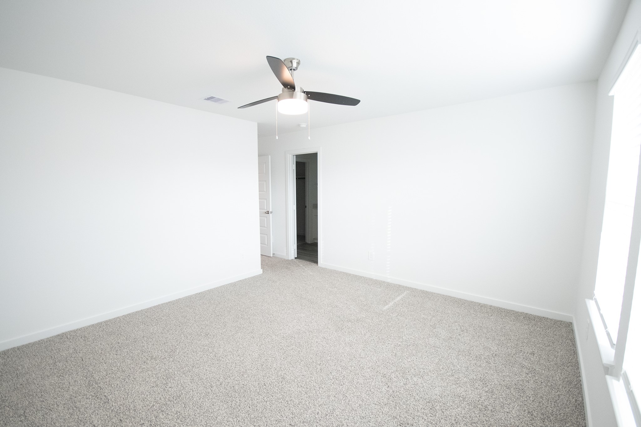 10217 Berkeley Springs Trail Property Photo 11