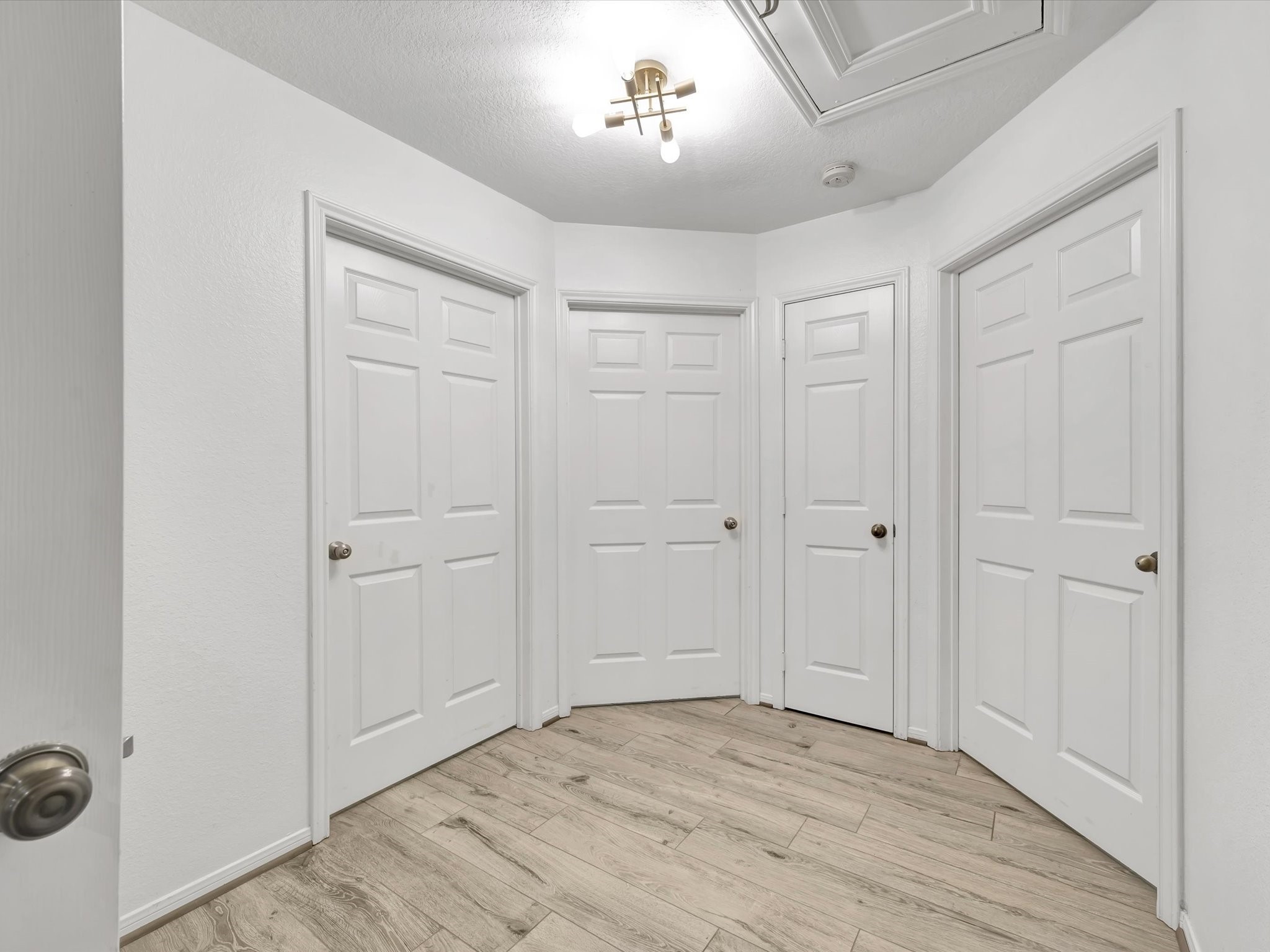 2201 1/2 Webster Street Property Photo 23