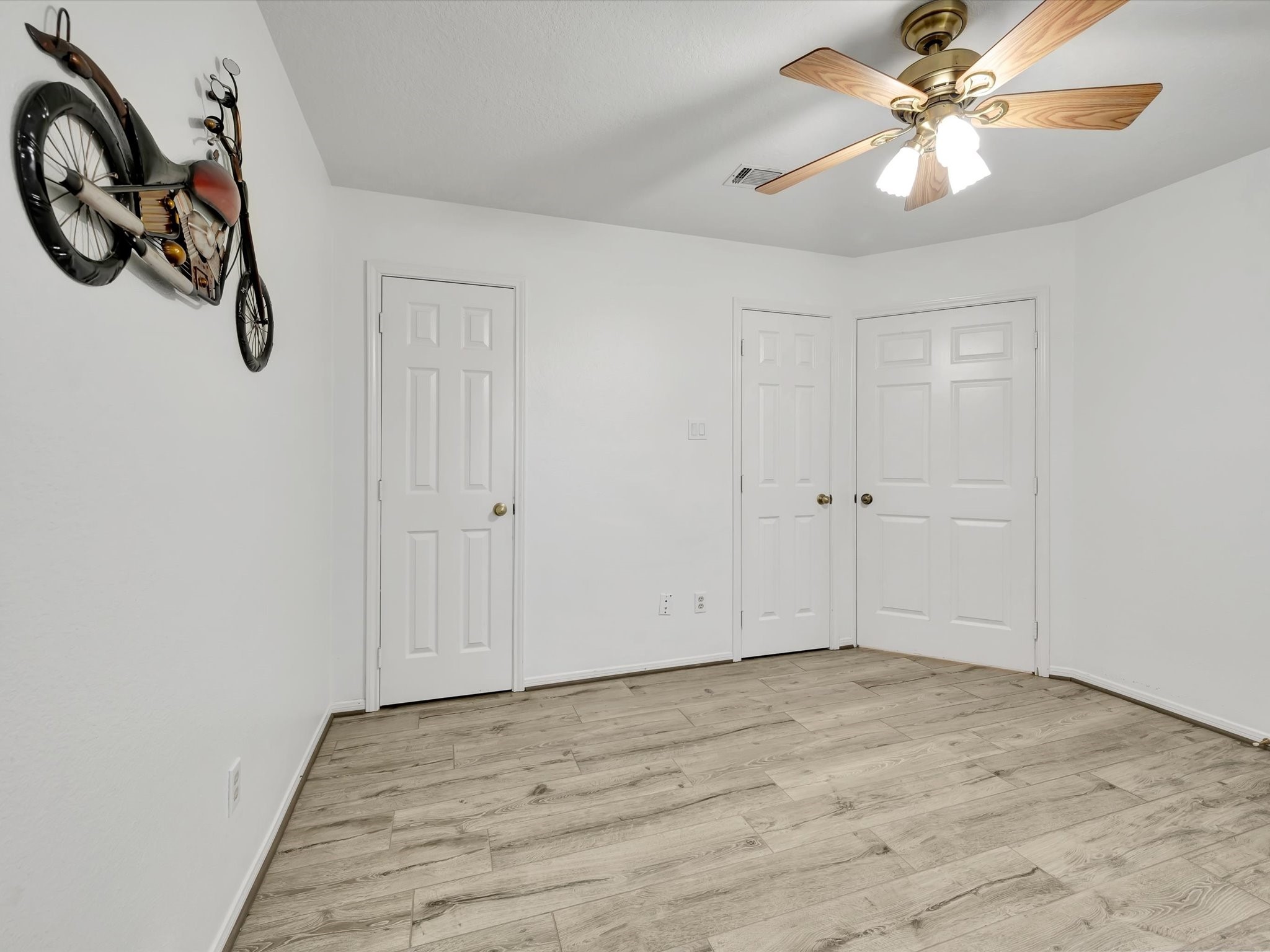 2201 1/2 Webster Street Property Photo 26