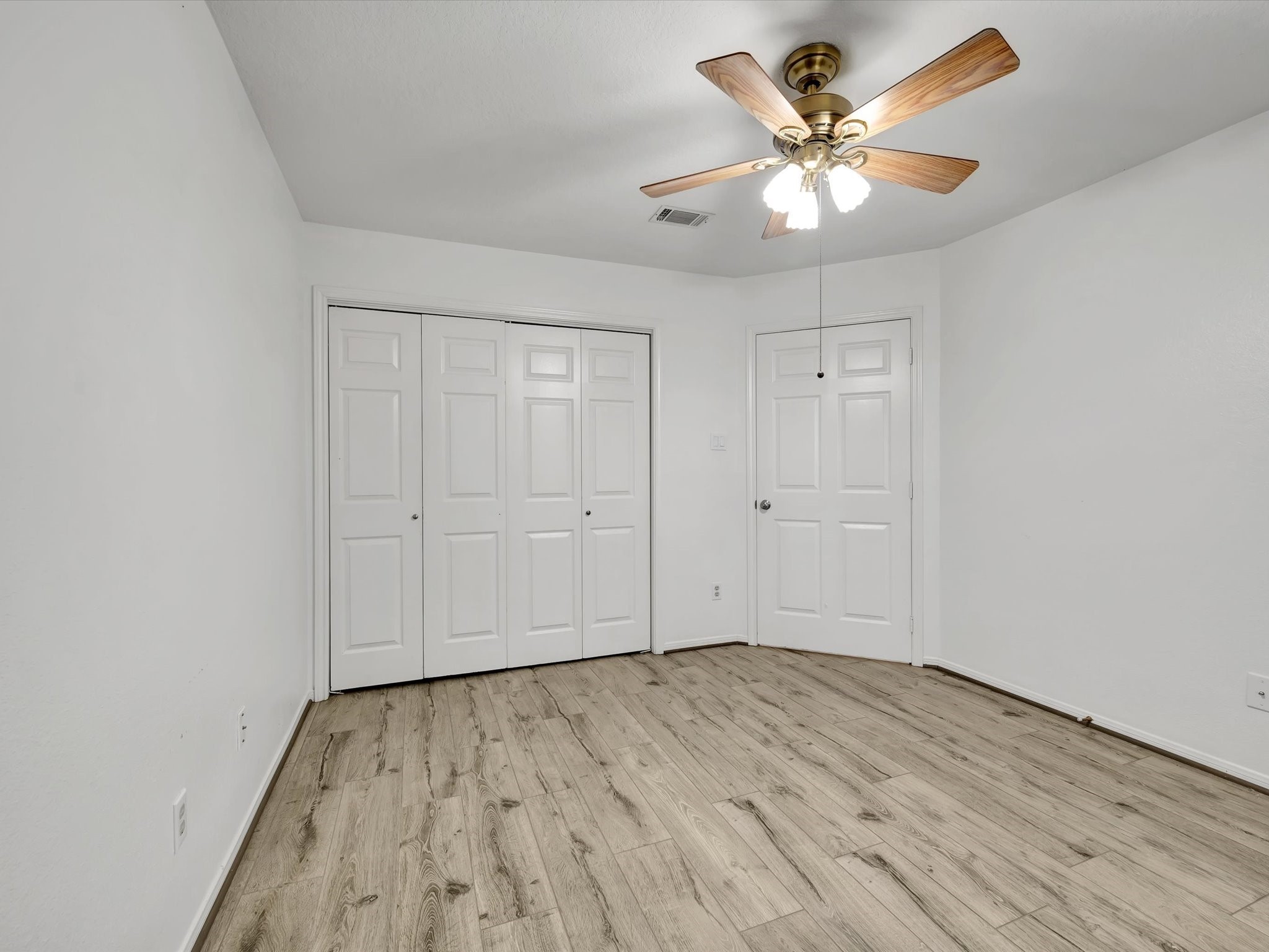 2201 1/2 Webster Street Property Photo 28