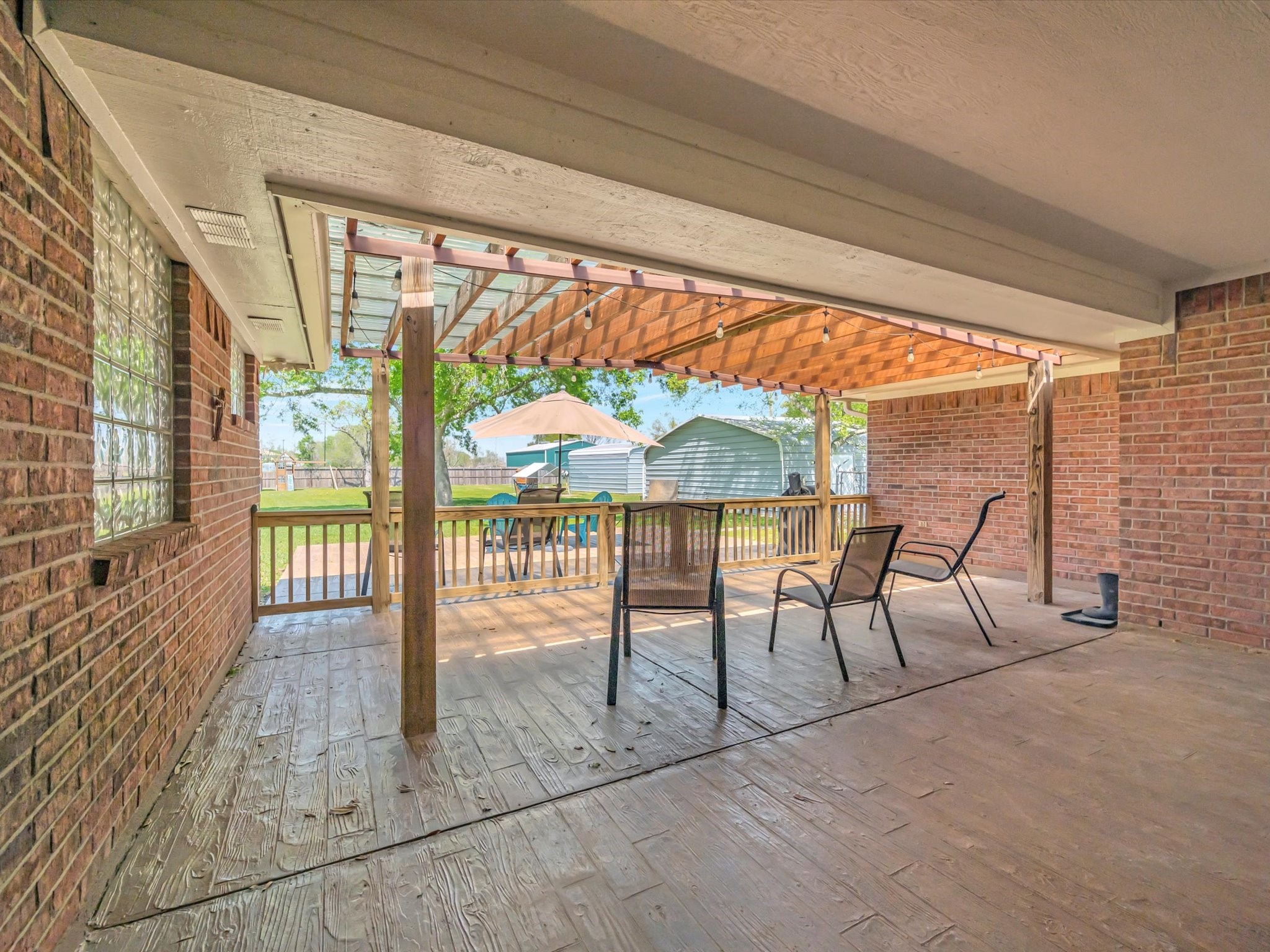 2201 1/2 Webster Street Property Photo 40