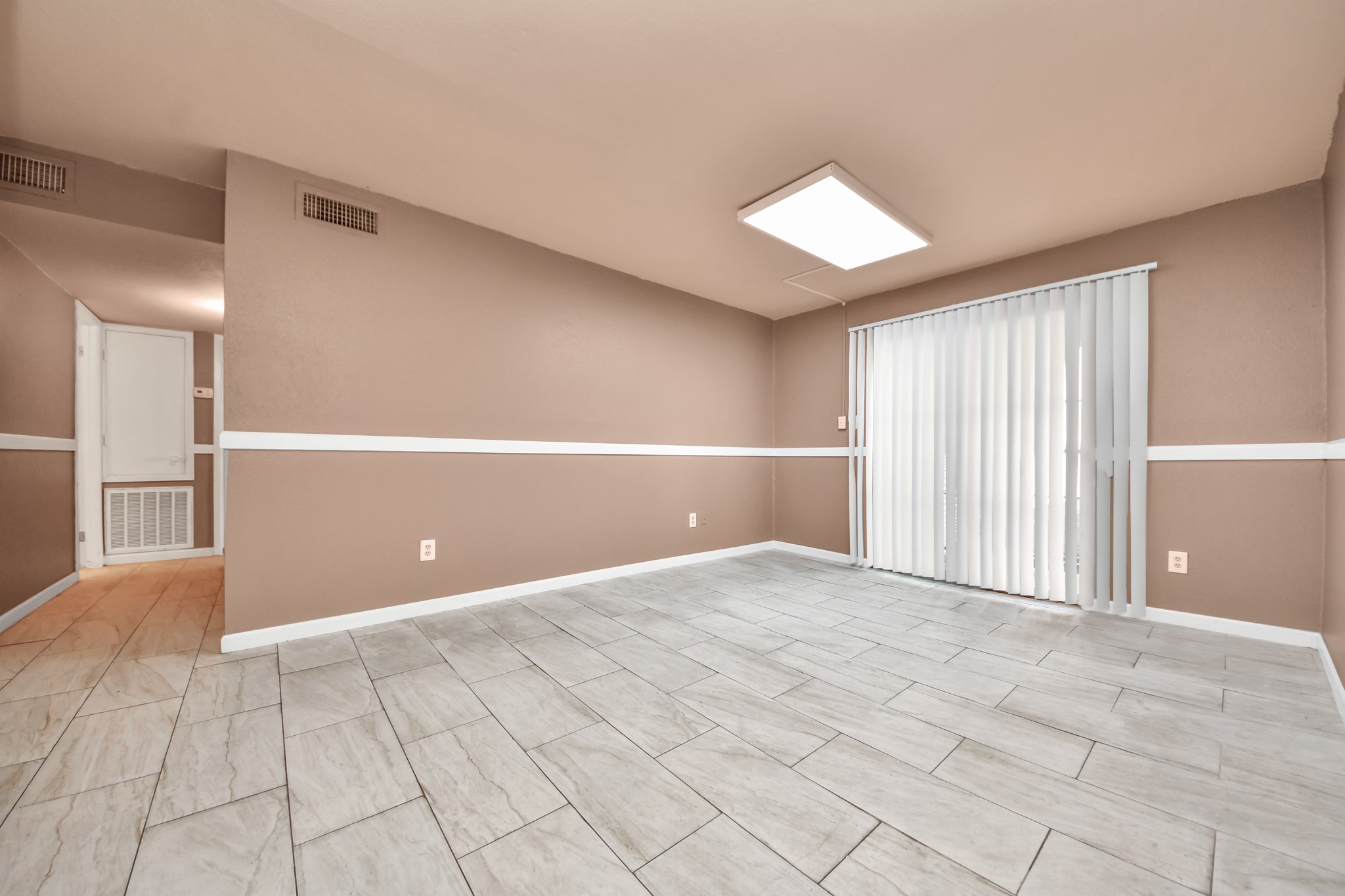 6161 Reims Road 1203 Property Photo 3
