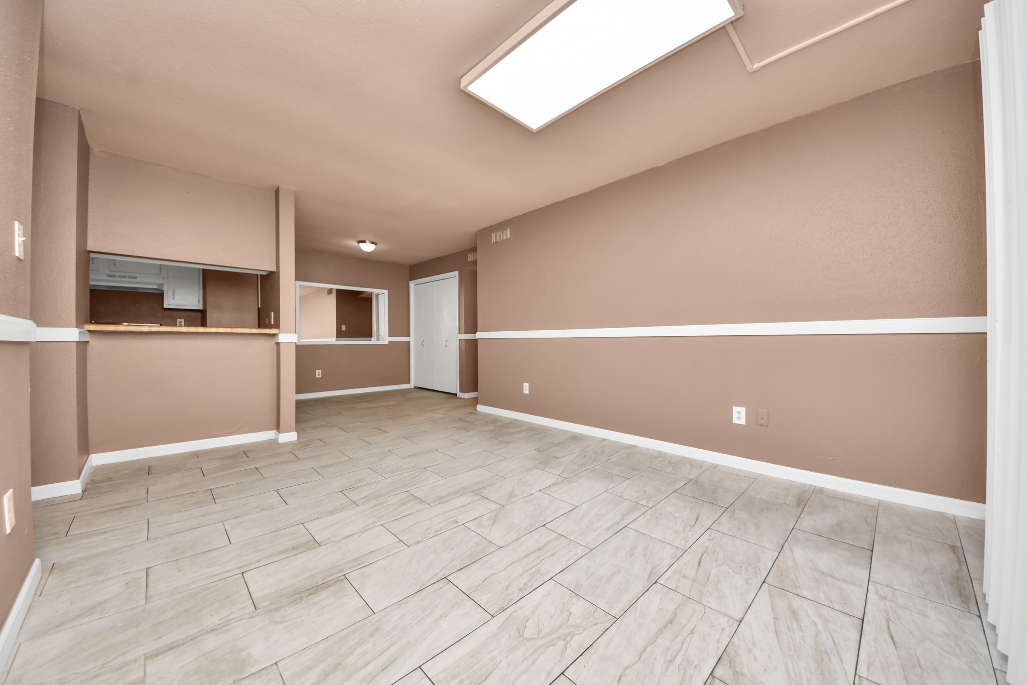 6161 Reims Road 1203 Property Photo 6