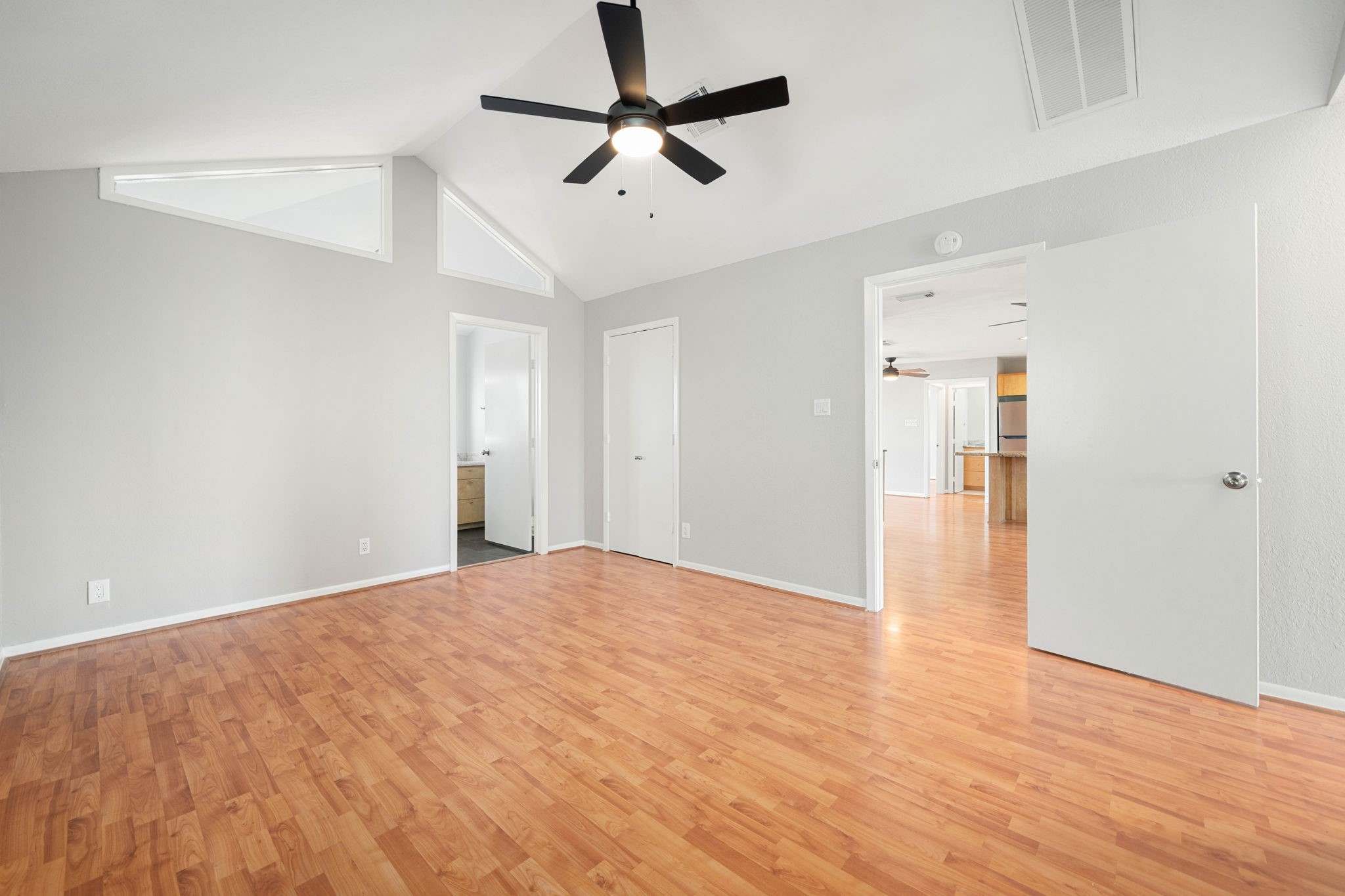 1264 Blue Heron Street Property Photo 17