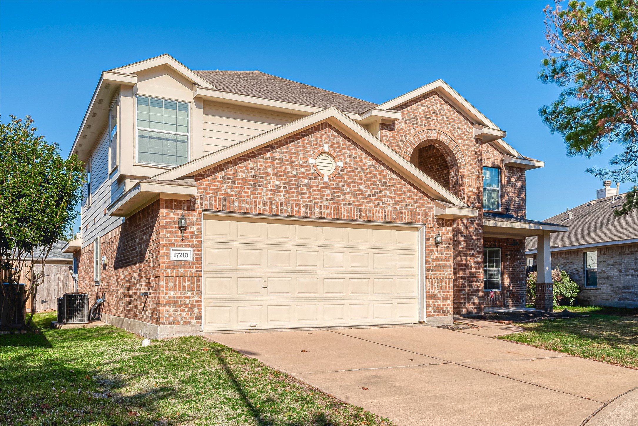 17210 Double Lilly Drive Property Photo 3