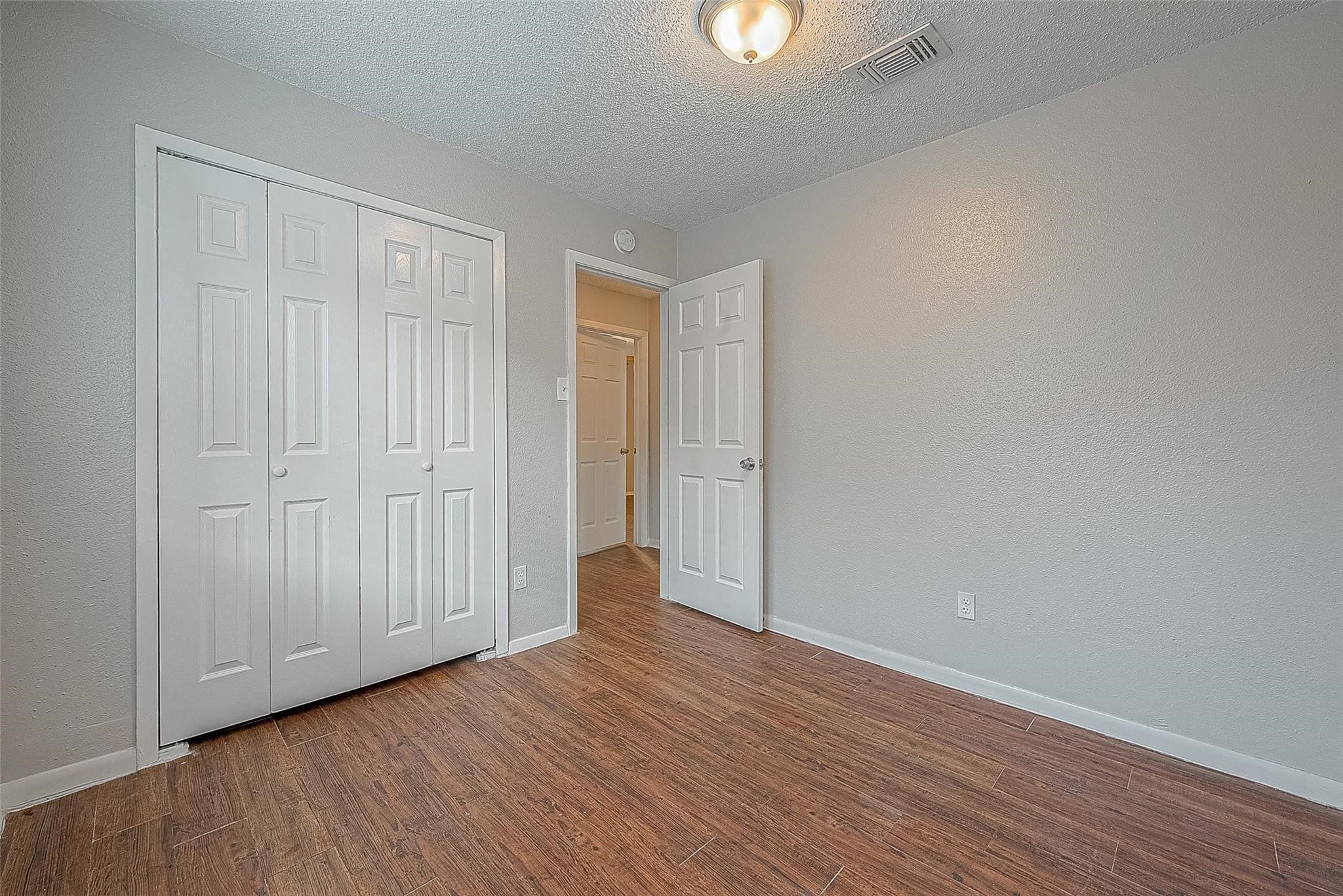 11203 Pender Lane Property Photo 7