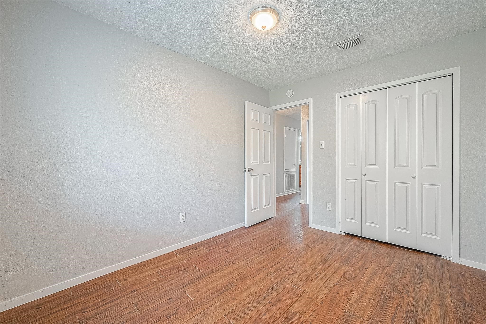 11203 Pender Lane Property Photo 8