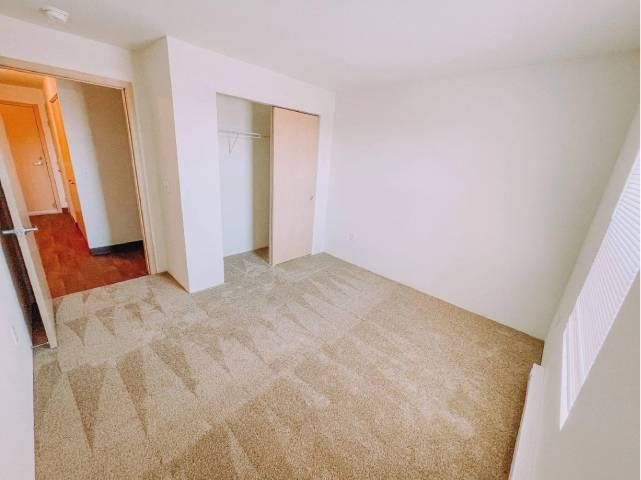 160 Se Washington St Property Photo 1