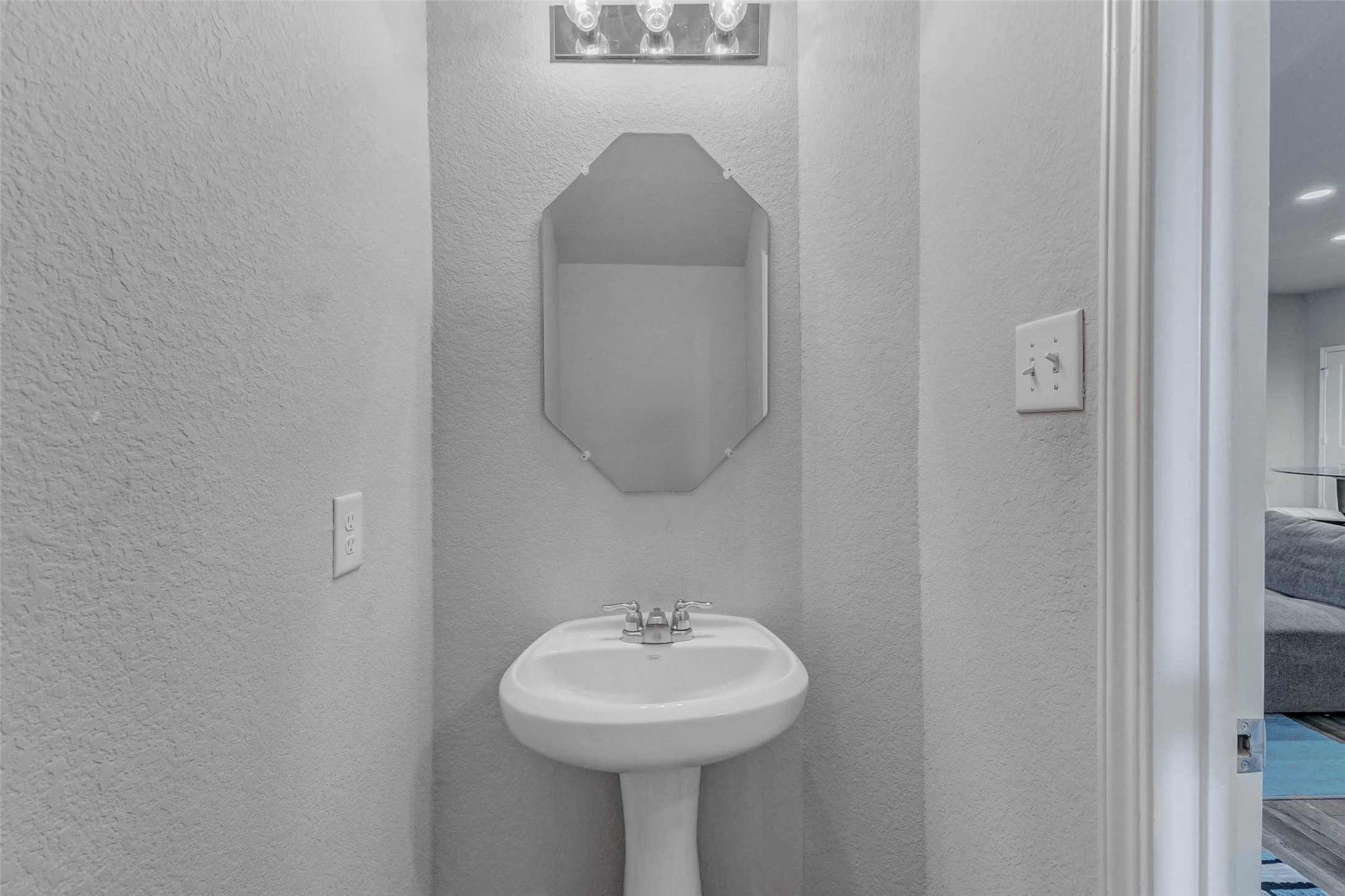 3571 Cannon Drive Property Photo 11