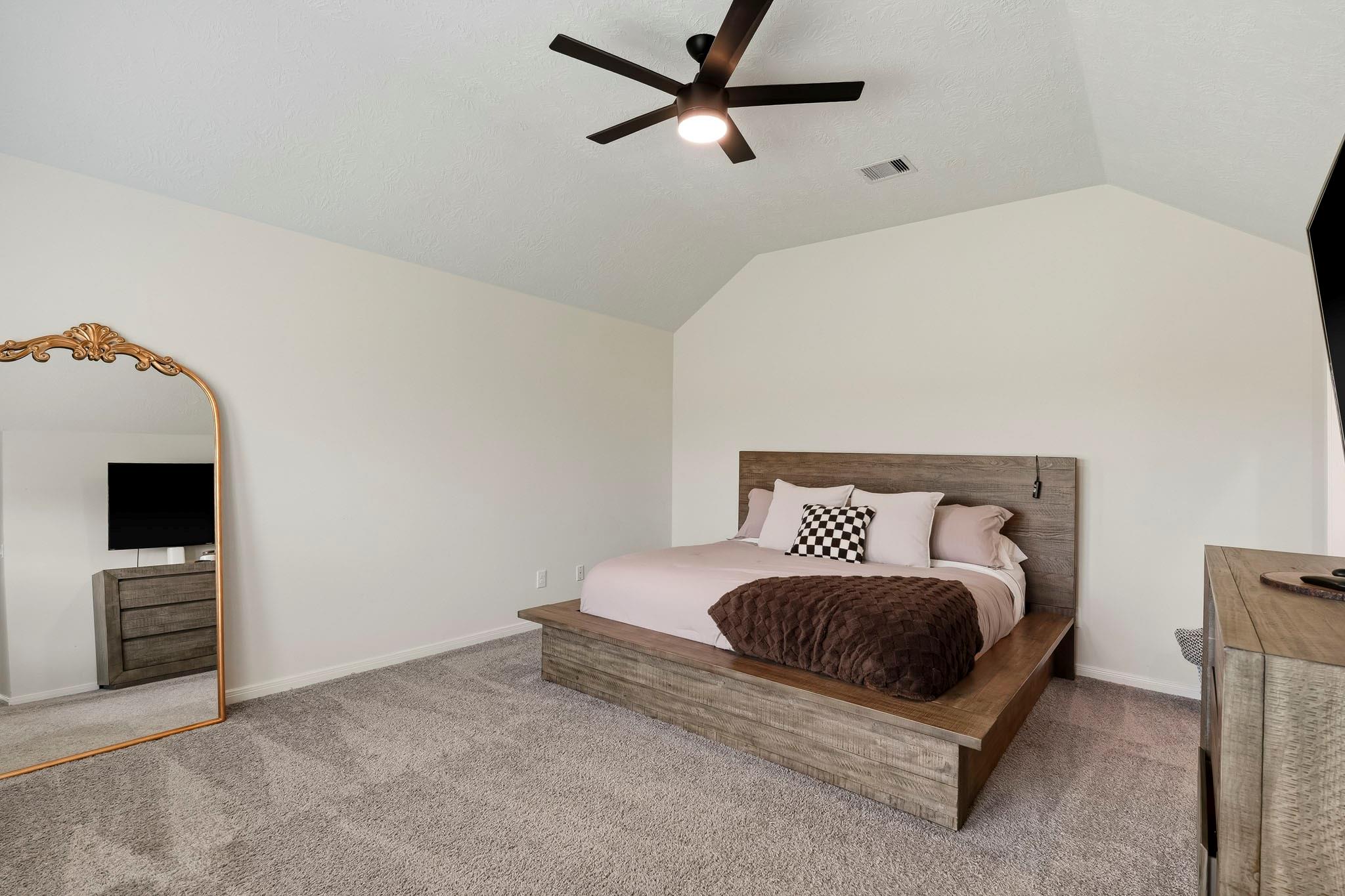2102 Wikiup Street Property Photo 16