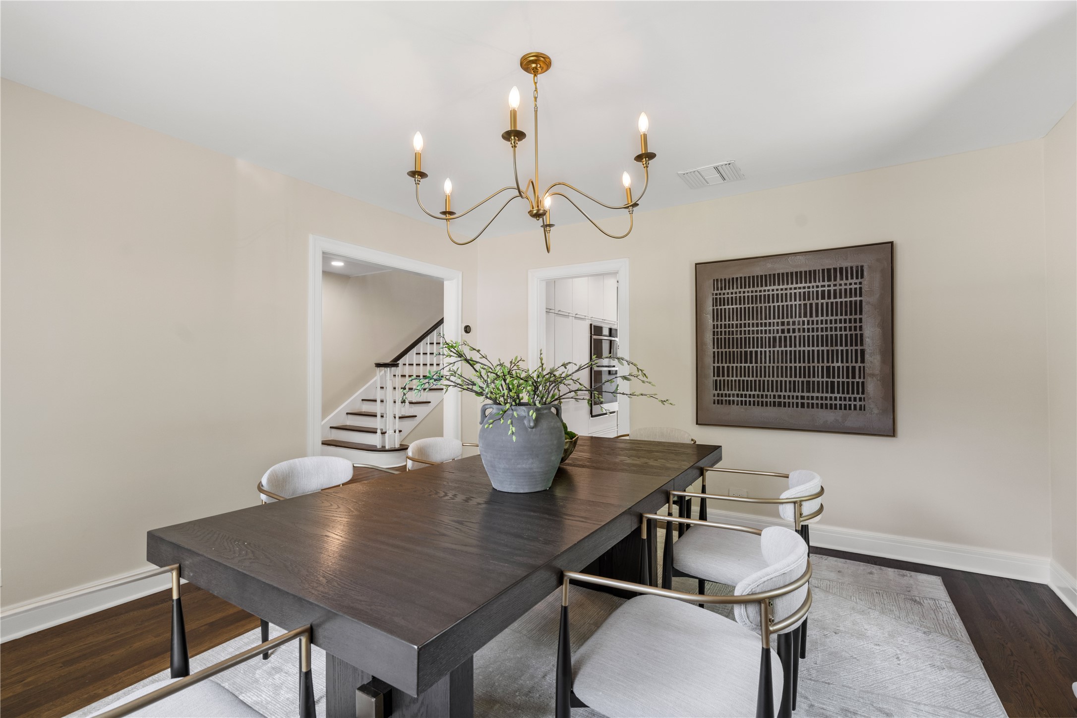 2123 University Boulevard Property Photo 17