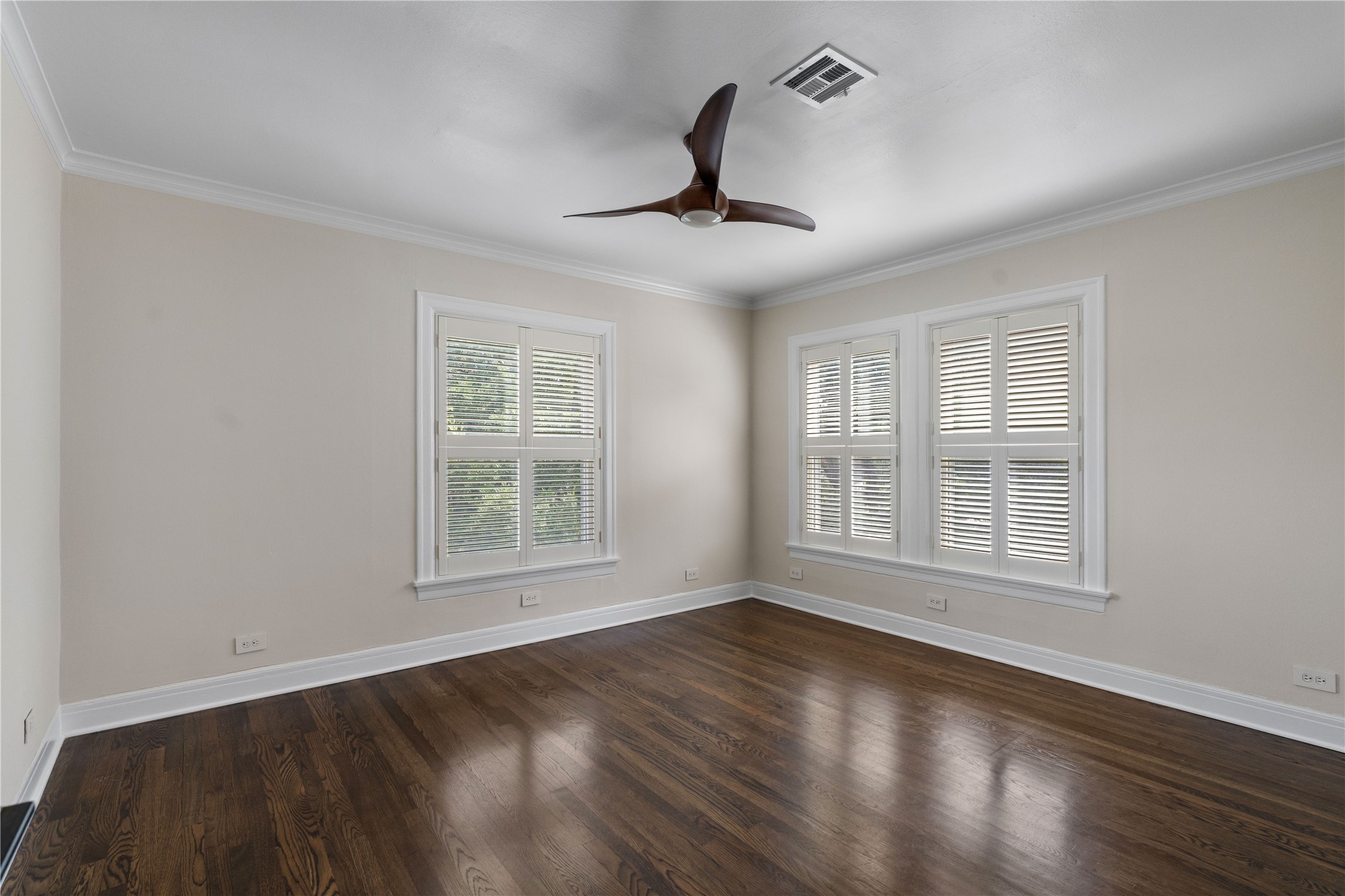 2123 University Boulevard Property Photo 35