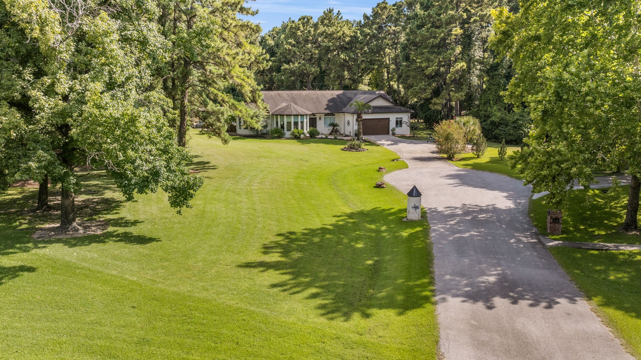 14572 Bridgepoint Court Property Photo 2