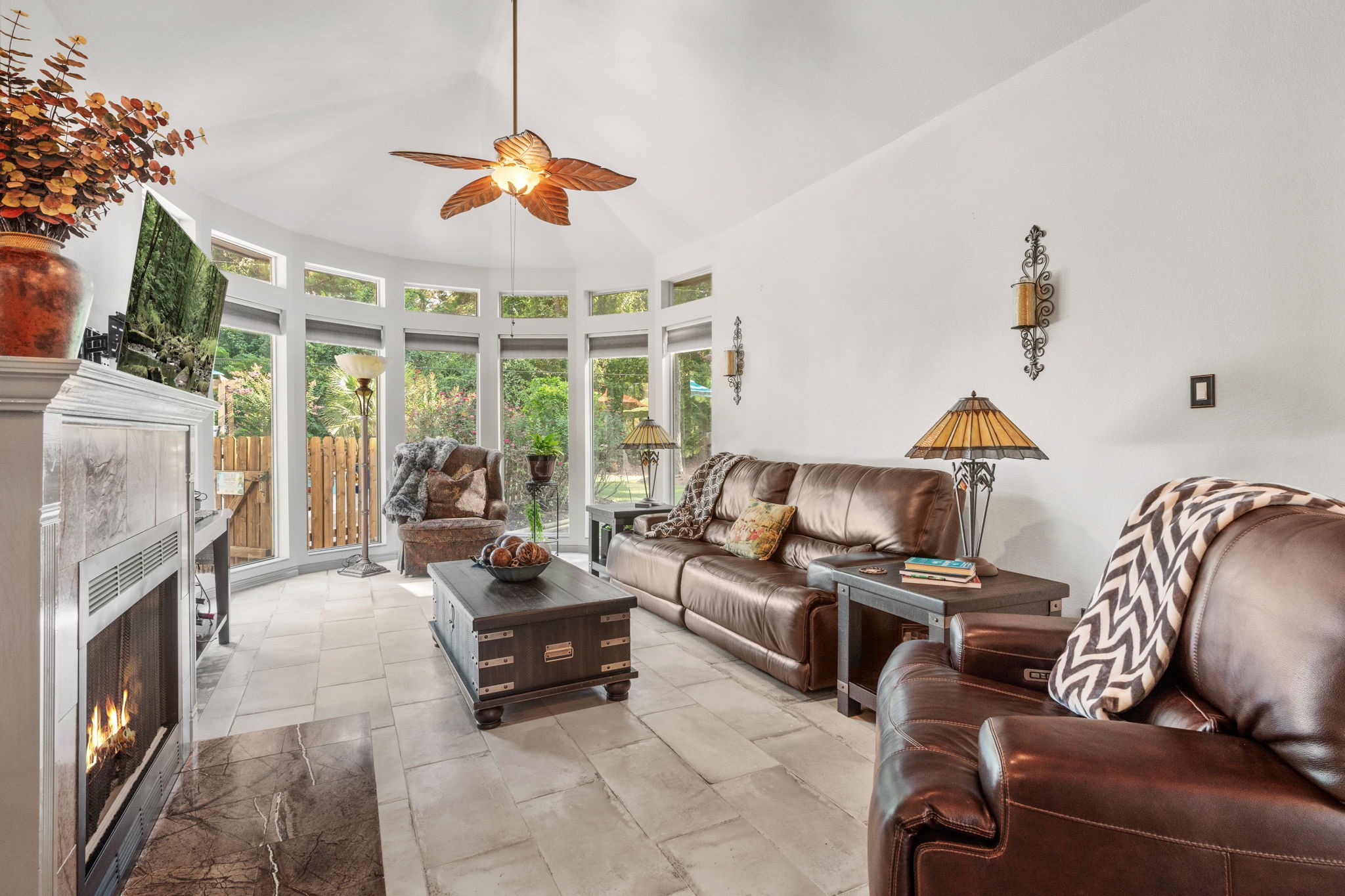 14572 Bridgepoint Court Property Photo 5