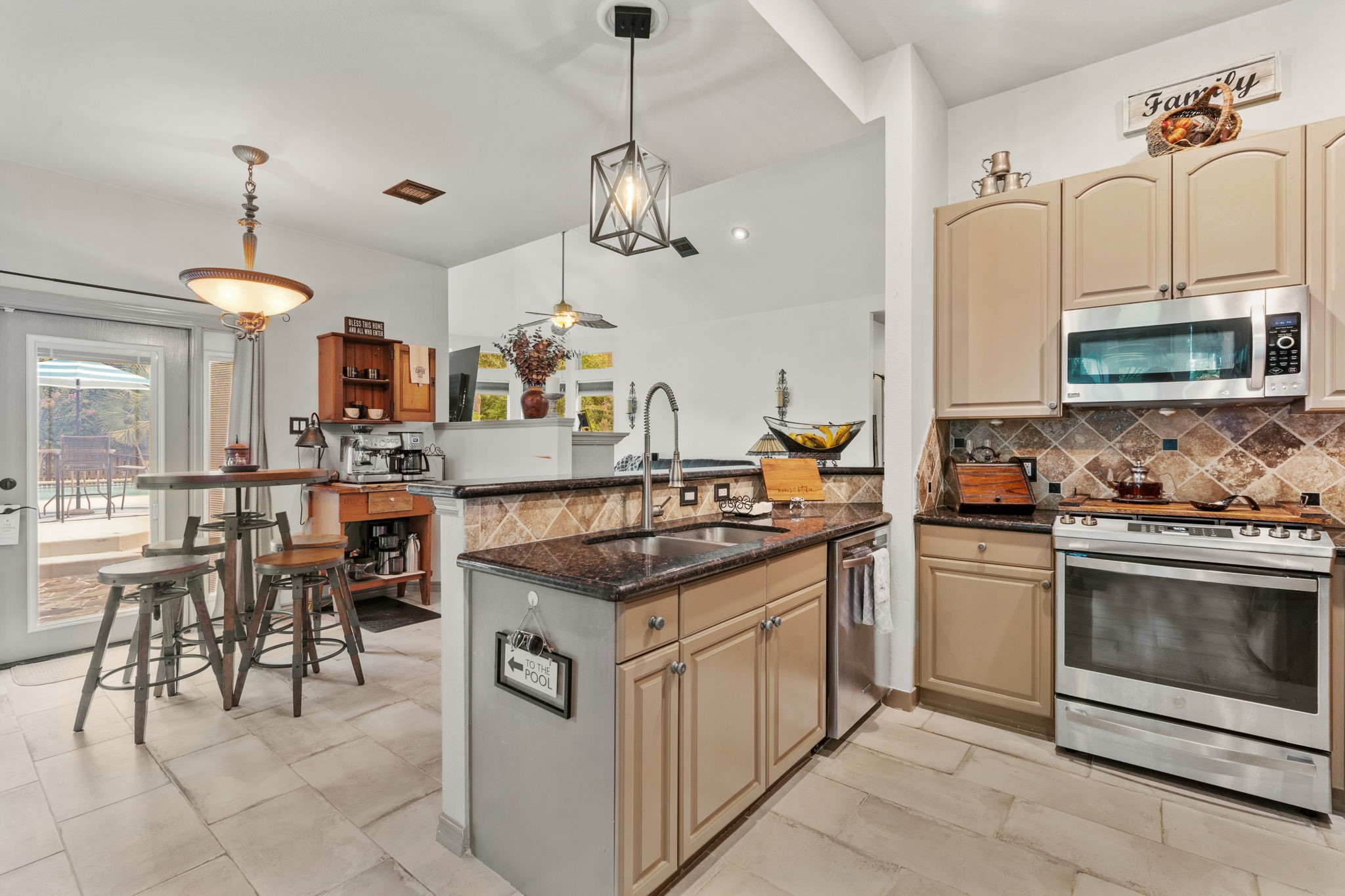 14572 Bridgepoint Court Property Photo 6