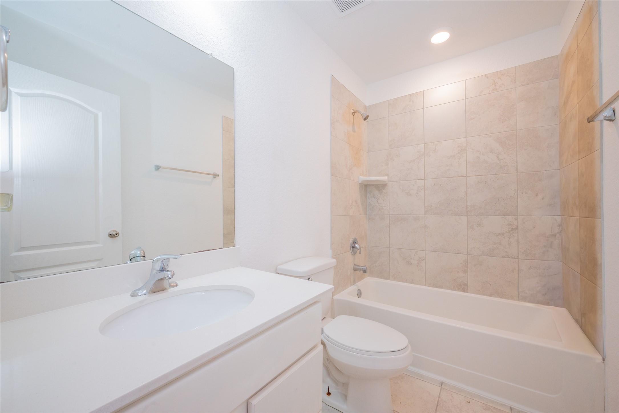 2524 Bryan Park Lane Property Photo 13