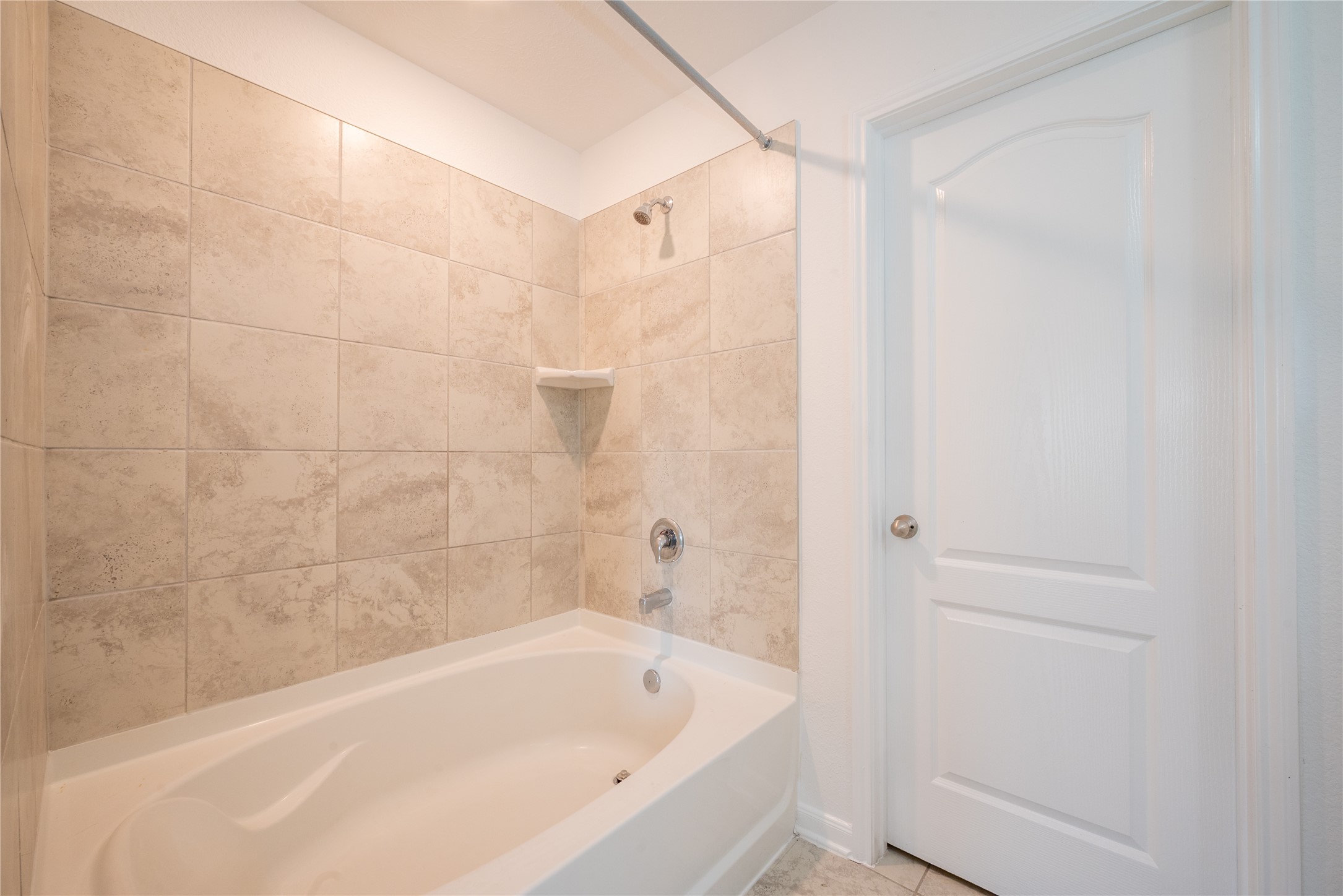2524 Bryan Park Lane Property Photo 18