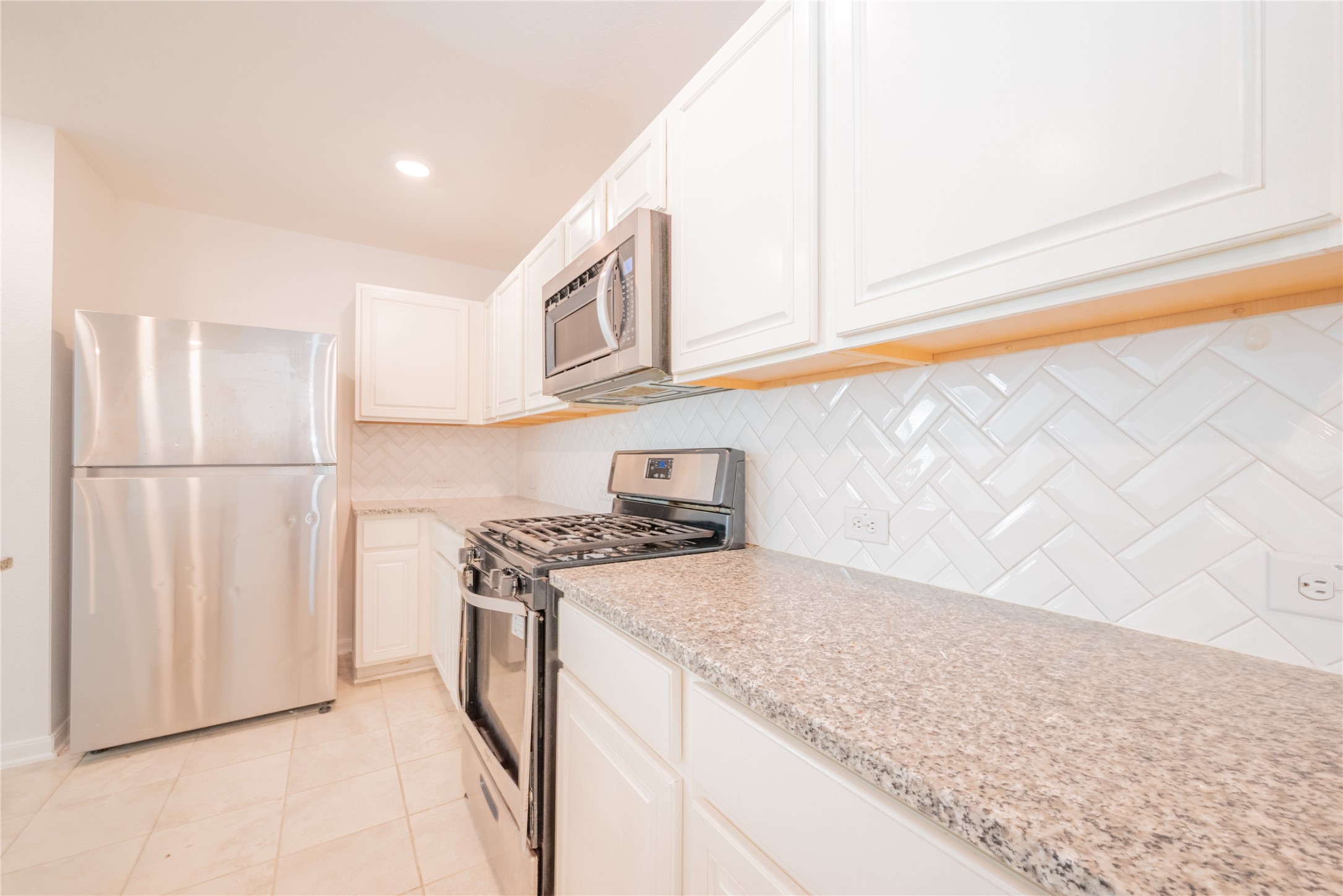 2524 Bryan Park Lane Property Photo 25