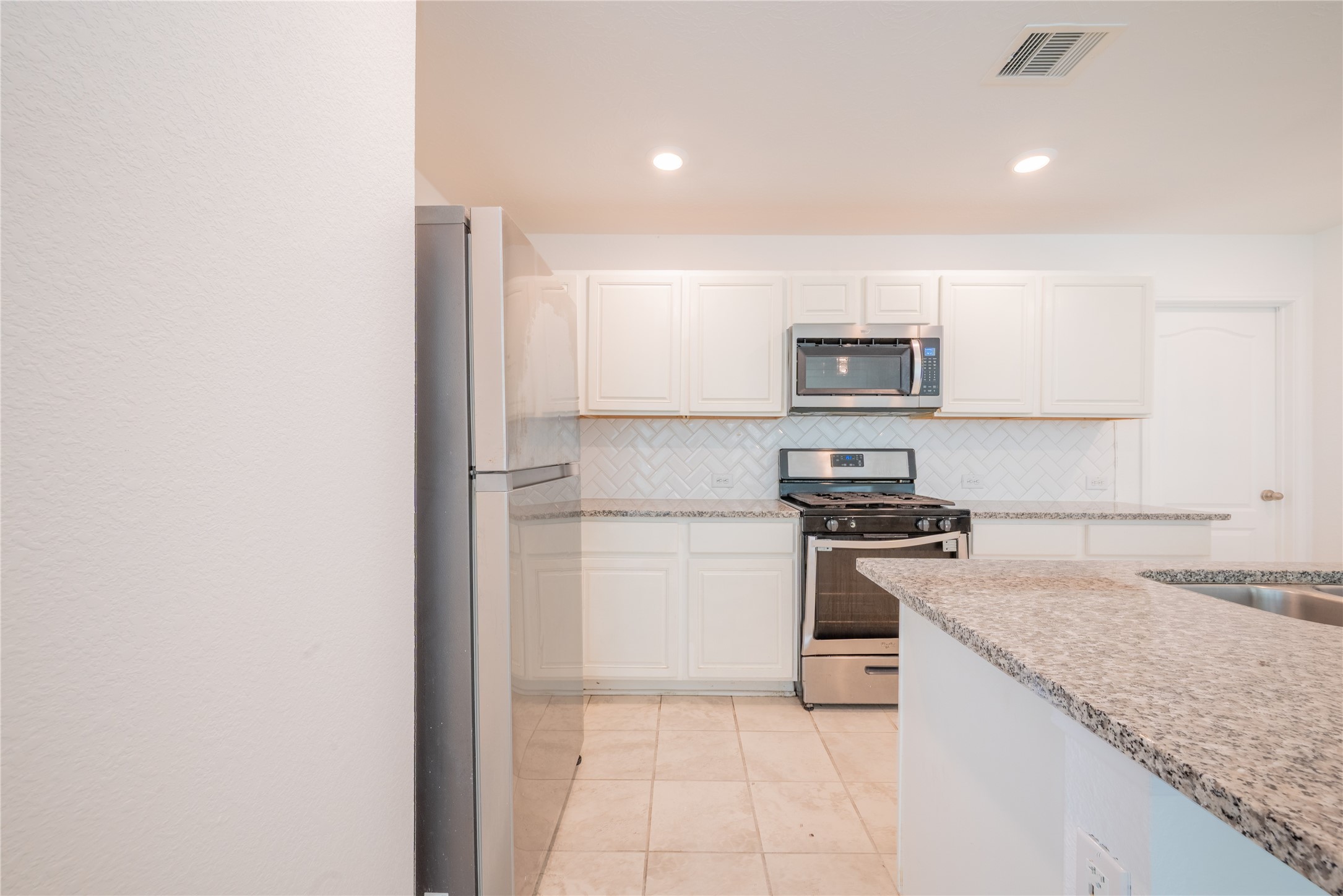 2524 Bryan Park Lane Property Photo 29