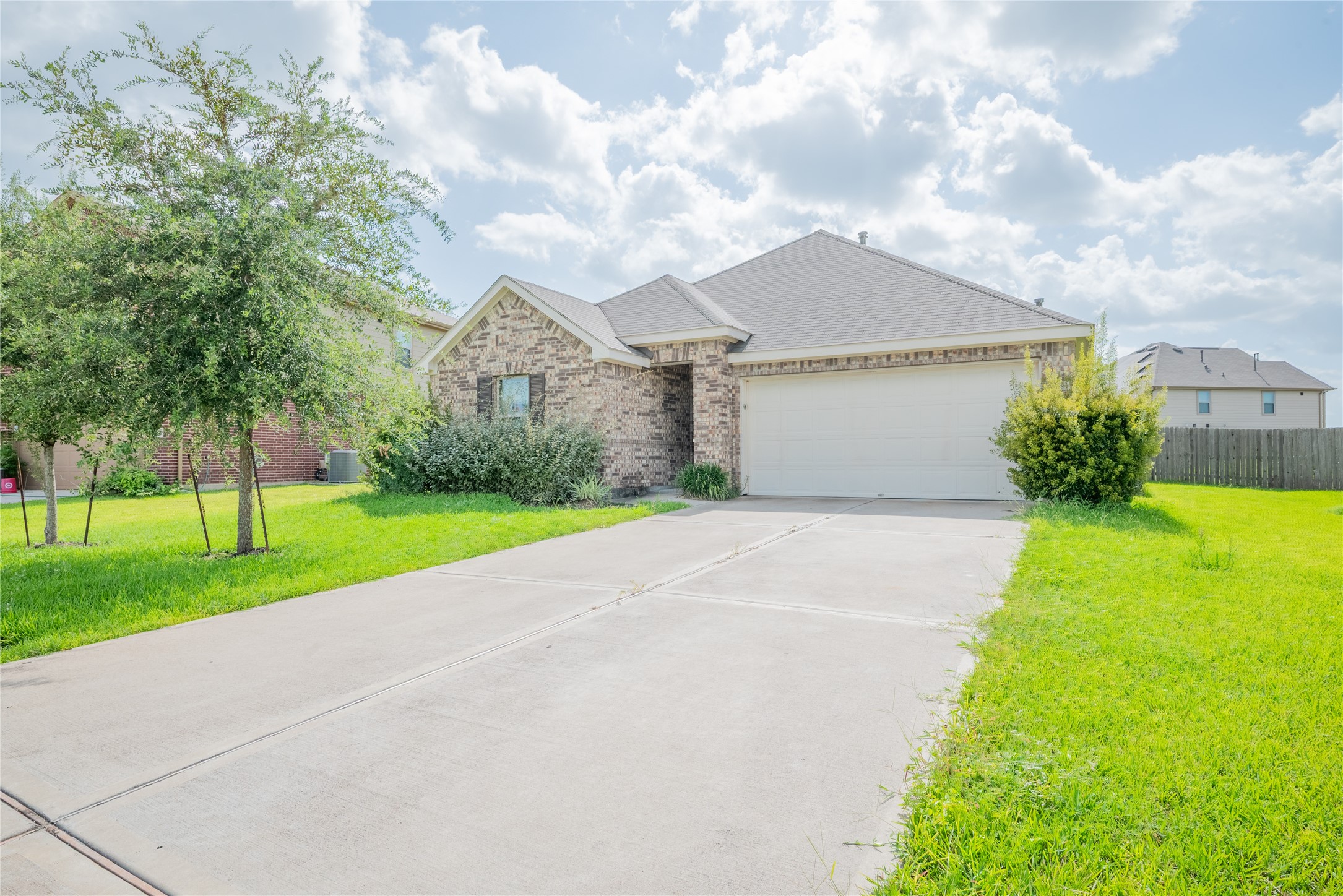 2524 Bryan Park Lane Property Photo 34