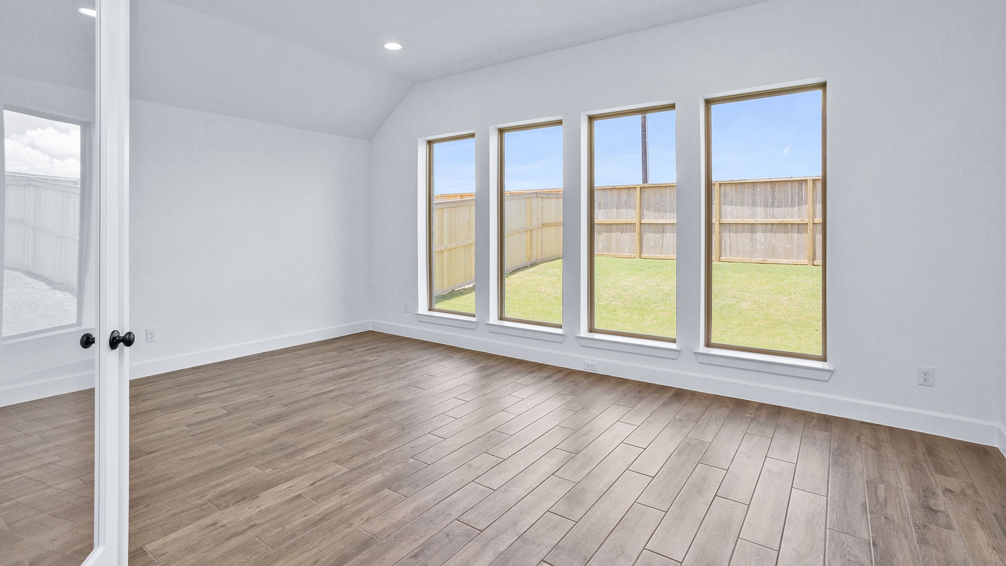 39023 Heron Beak Court Property Photo 6