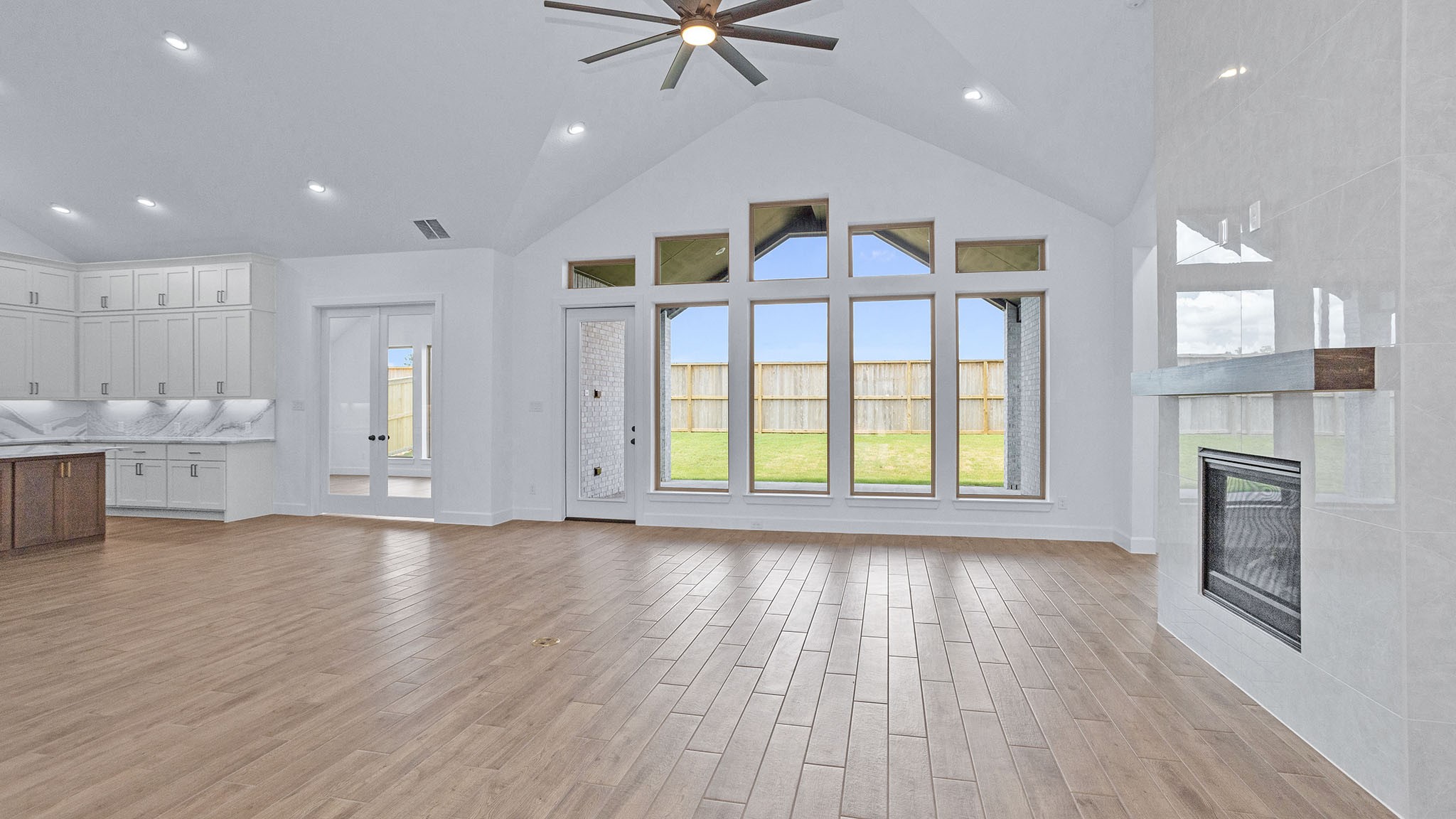 39023 Heron Beak Court Property Photo 12