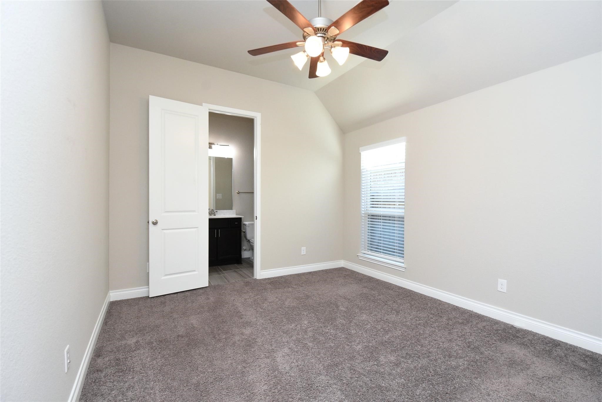 221 Red Petal Way Property Photo 18
