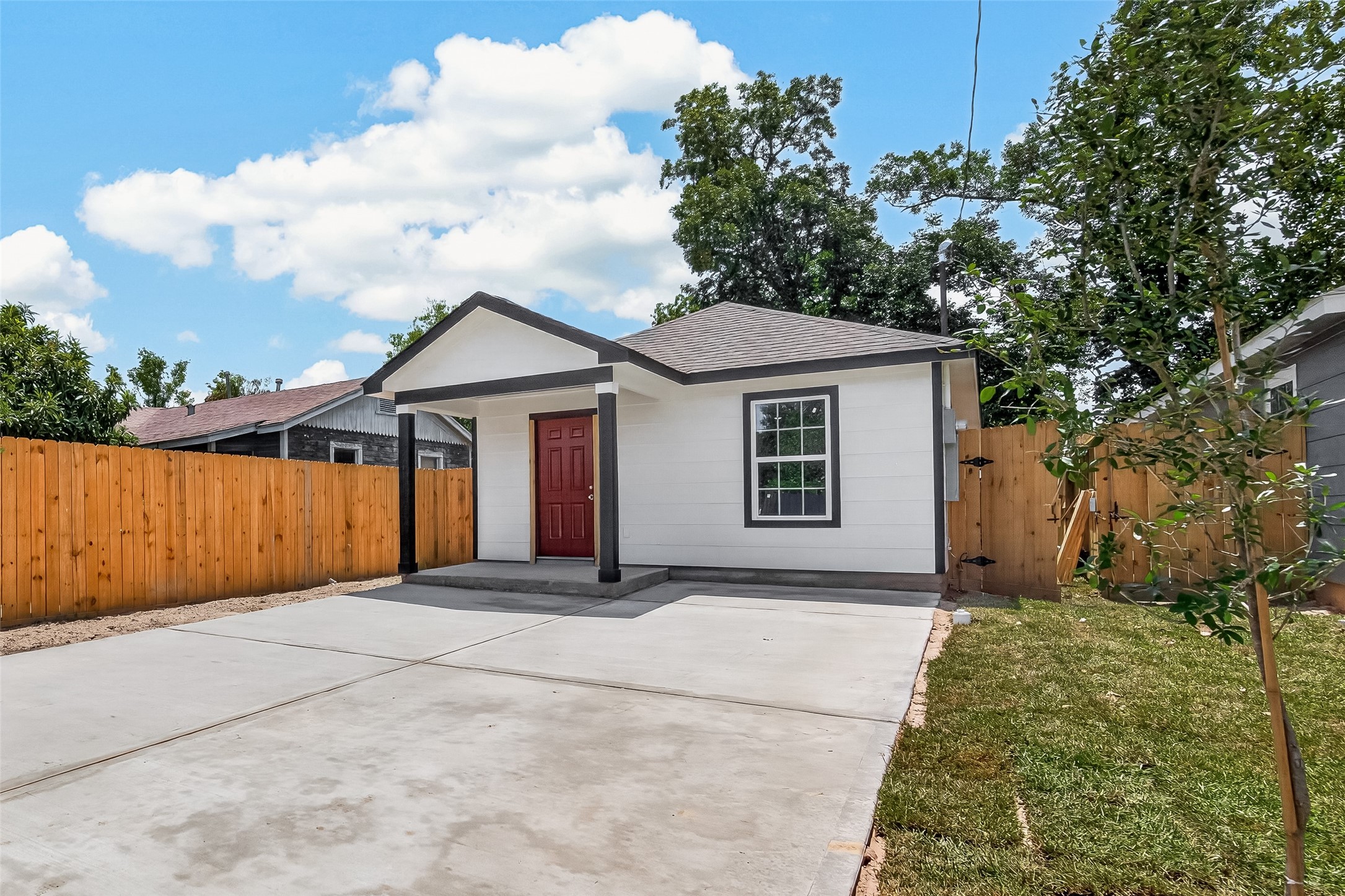 7414 S Hall Street Property Photo 3