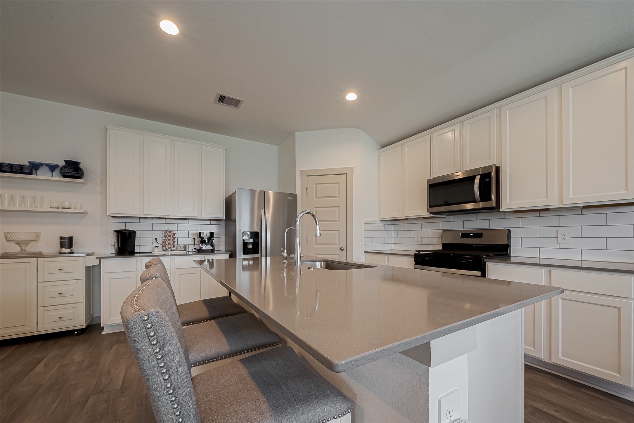 1710 Haven Point Drive Property Photo 11