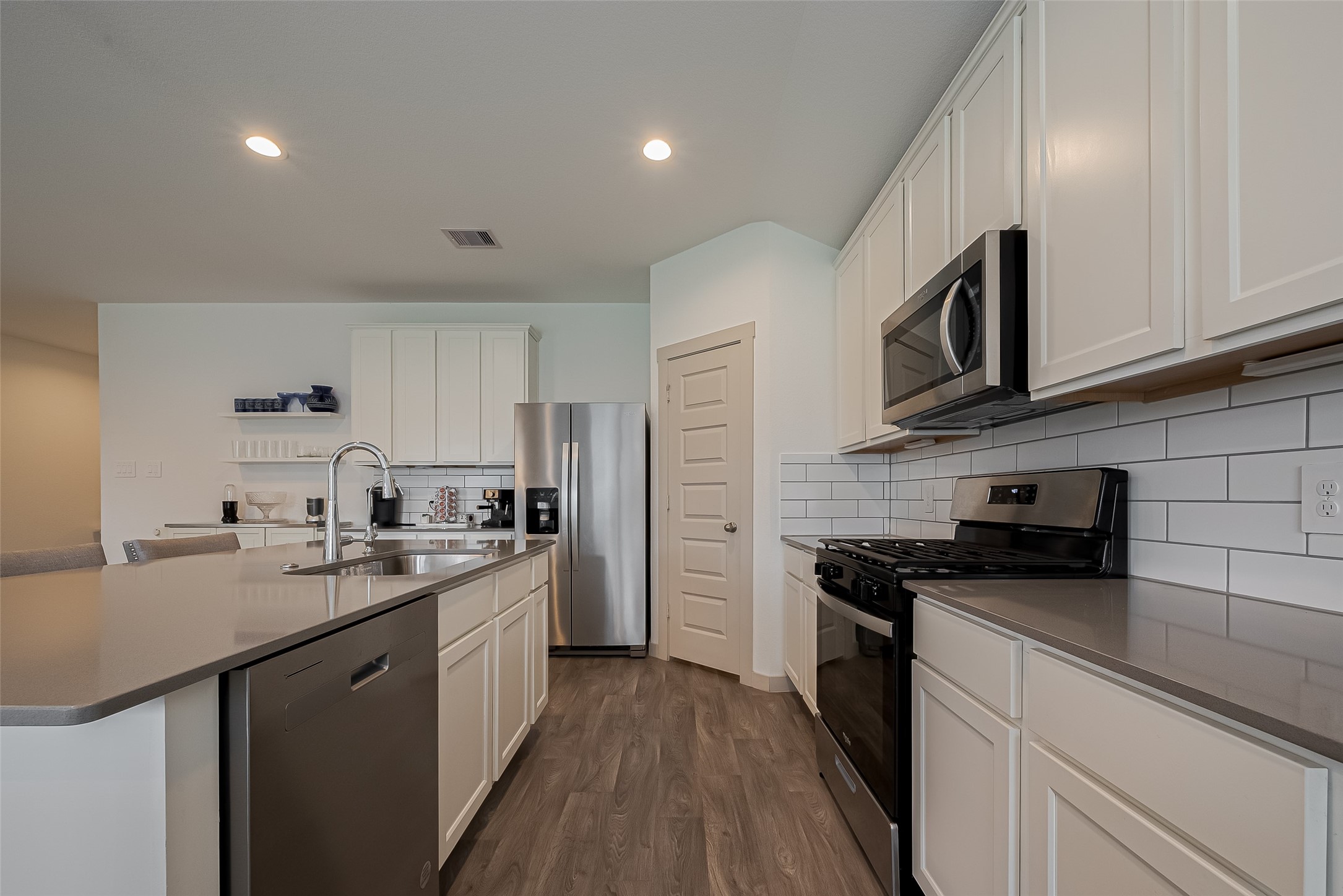 1710 Haven Point Drive Property Photo 12