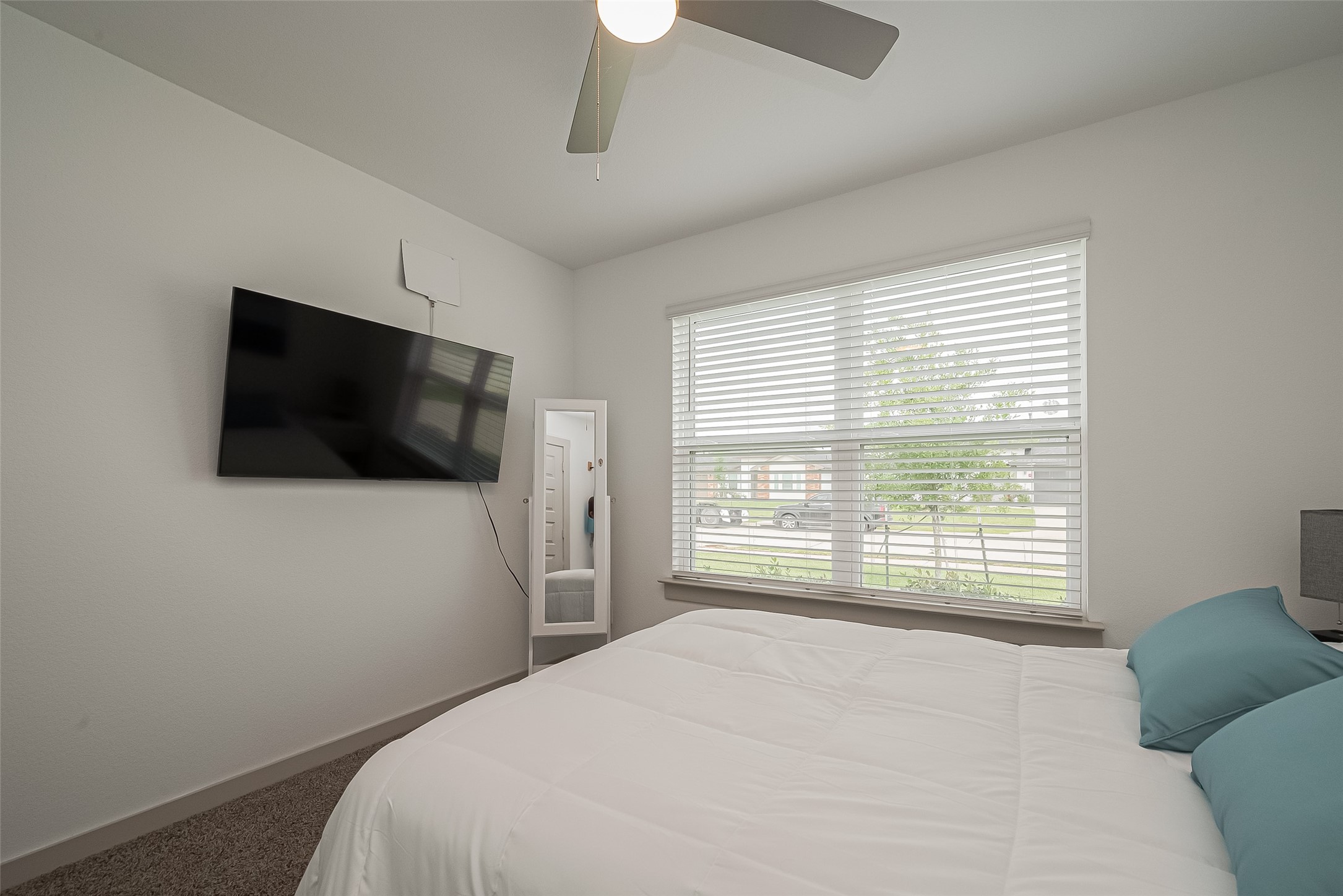 1710 Haven Point Drive Property Photo 20