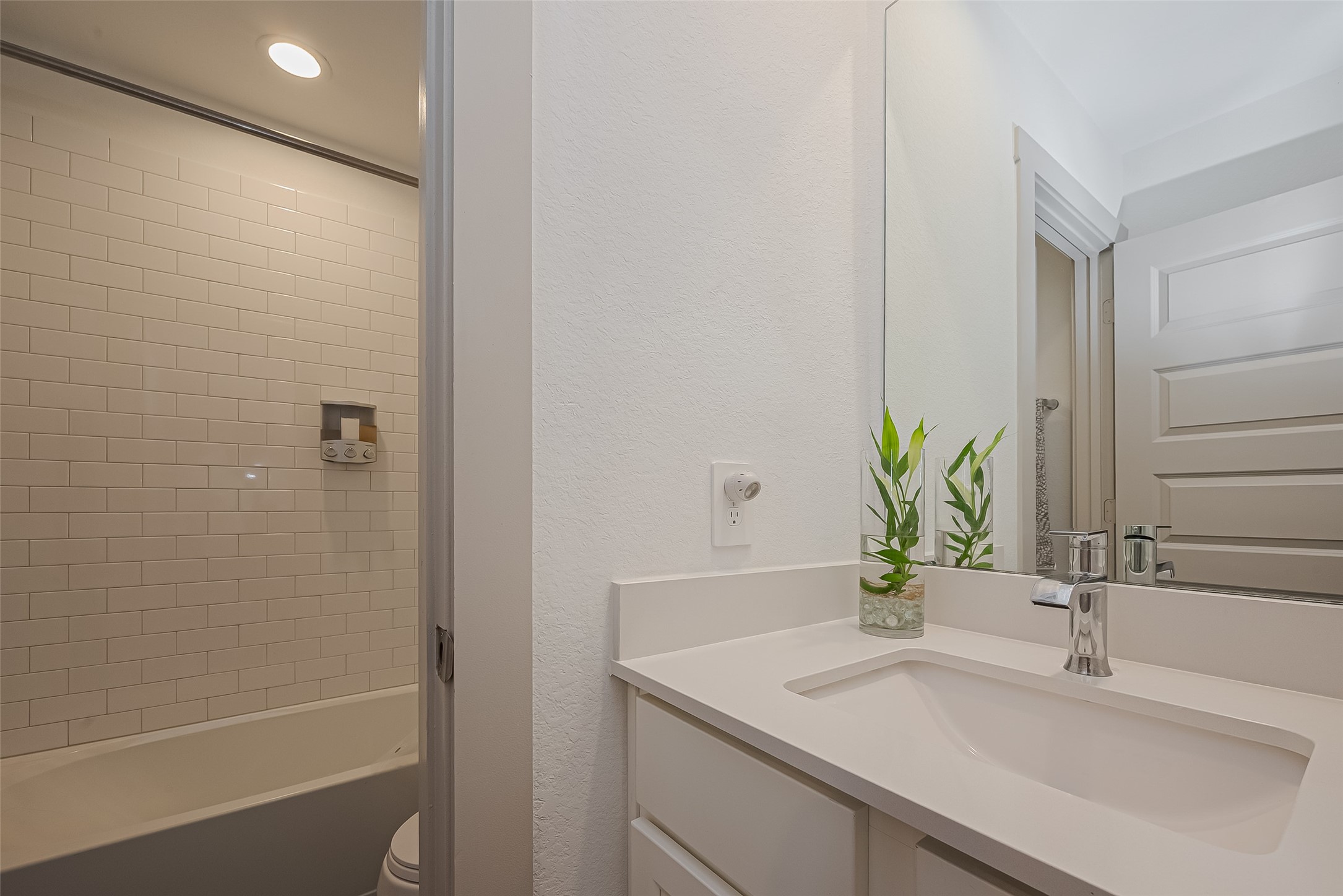 1710 Haven Point Drive Property Photo 26