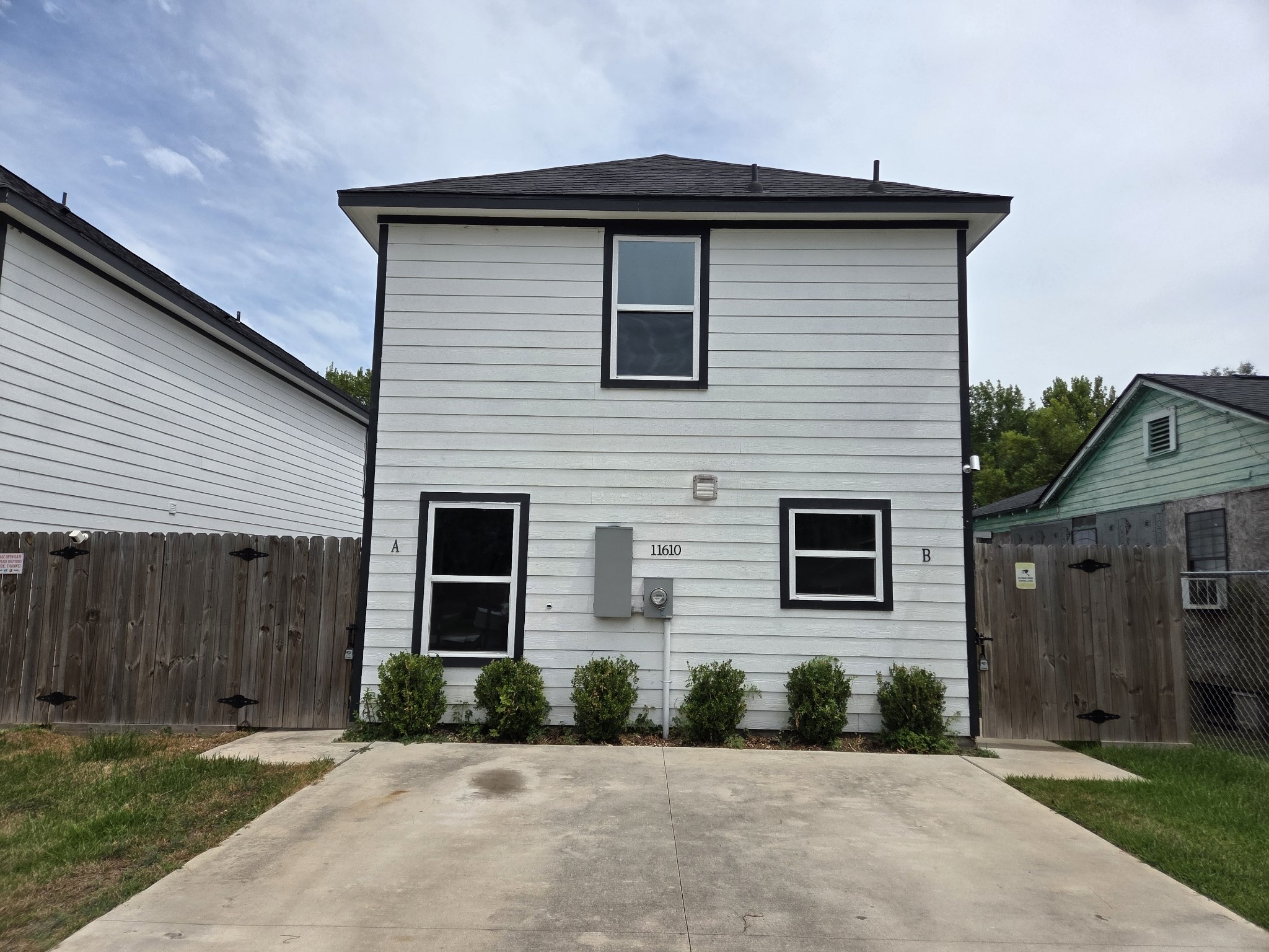 11610 Danford Lane A Property Photo 1