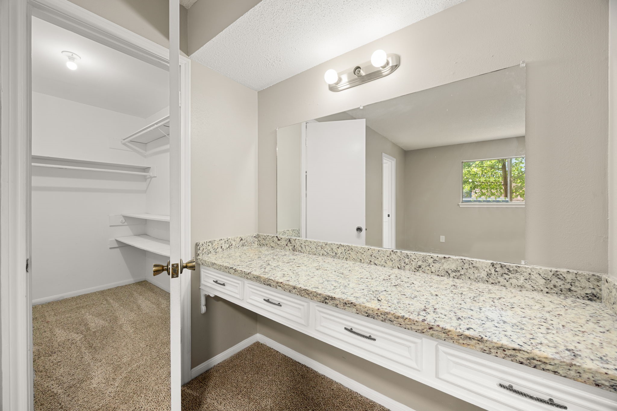5923 Pebble Springs Drive Property Photo 25