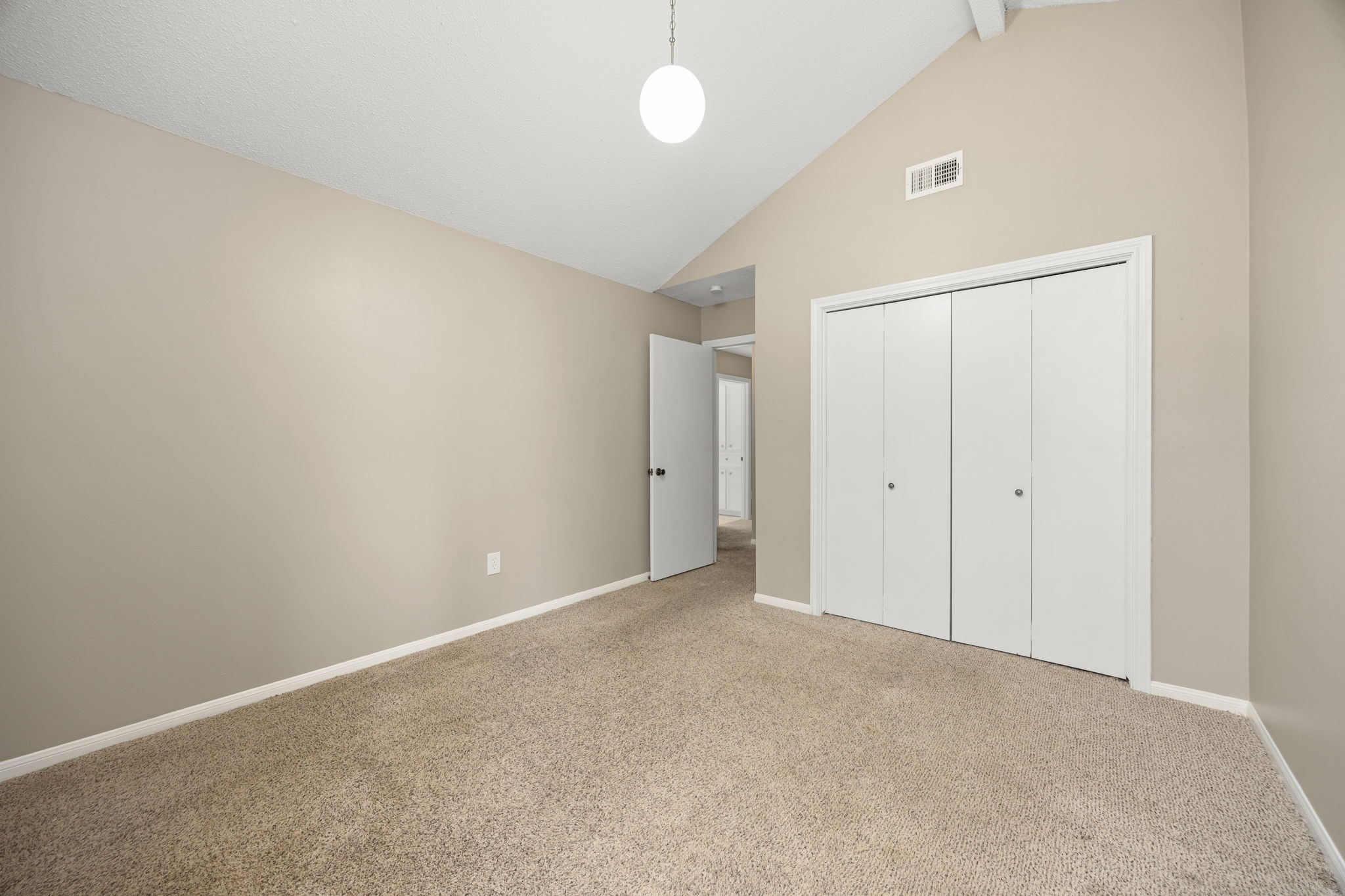 5923 Pebble Springs Drive Property Photo 33