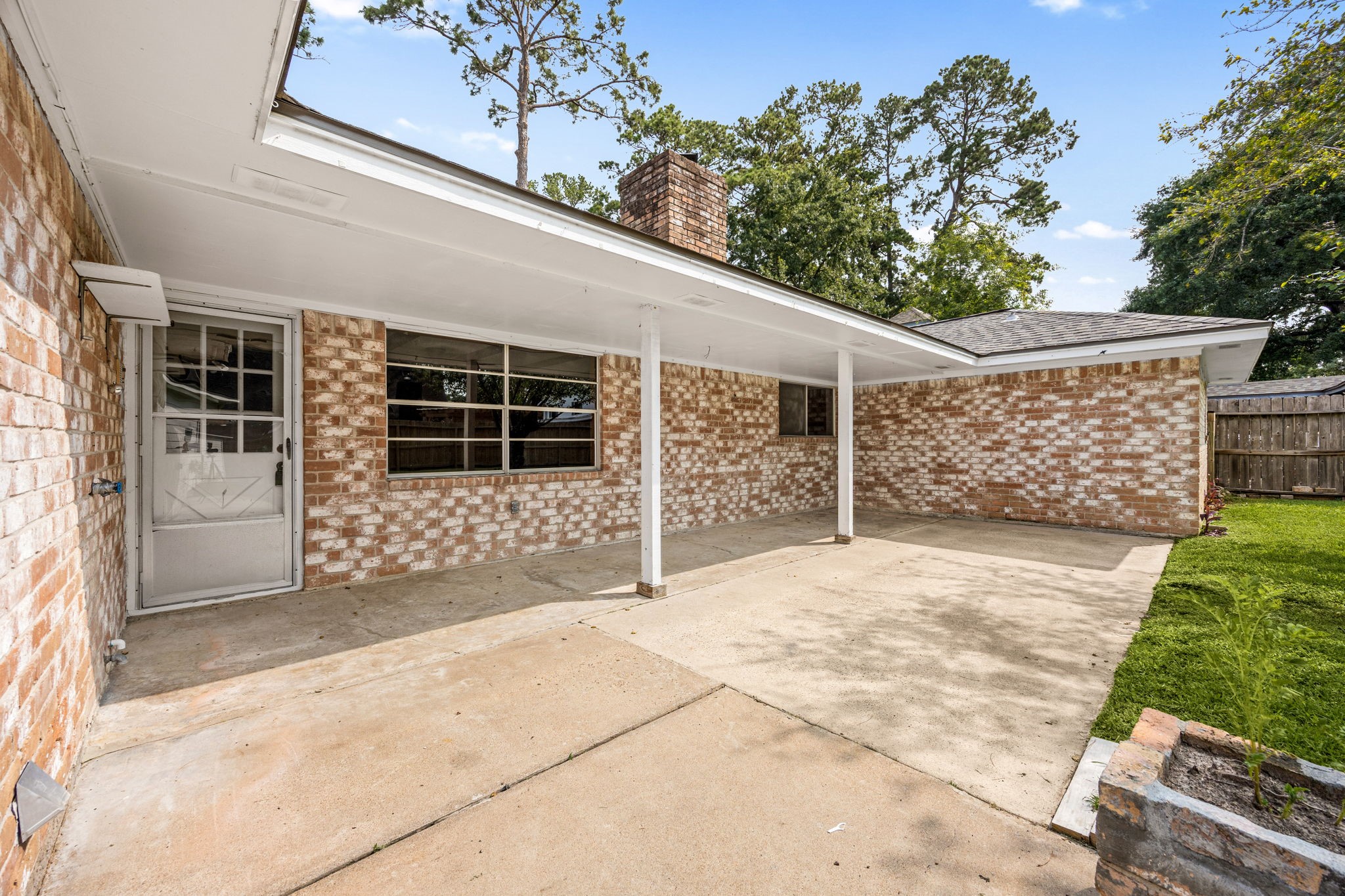 5923 Pebble Springs Drive Property Photo 41