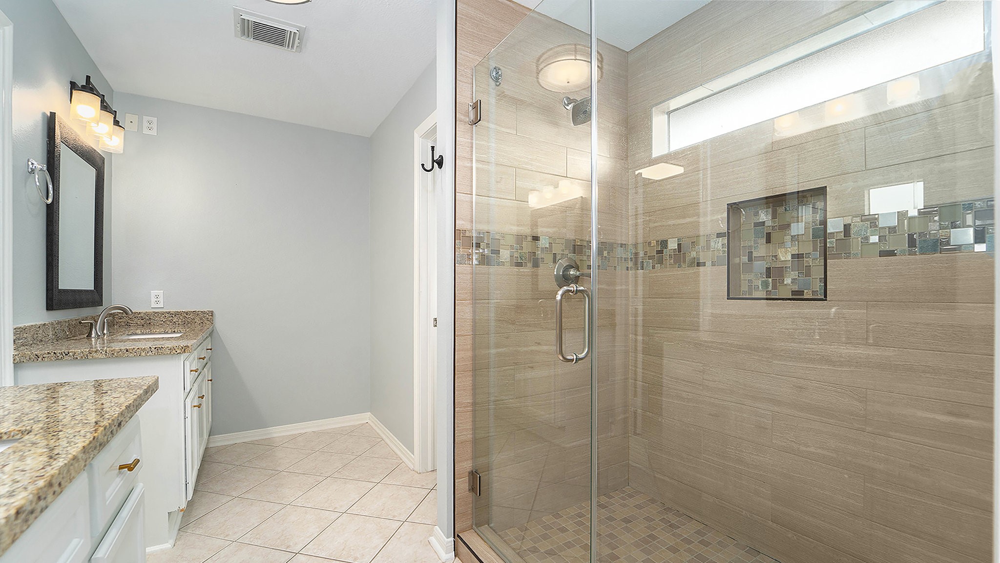 2052 Glencove Drive Property Photo 18