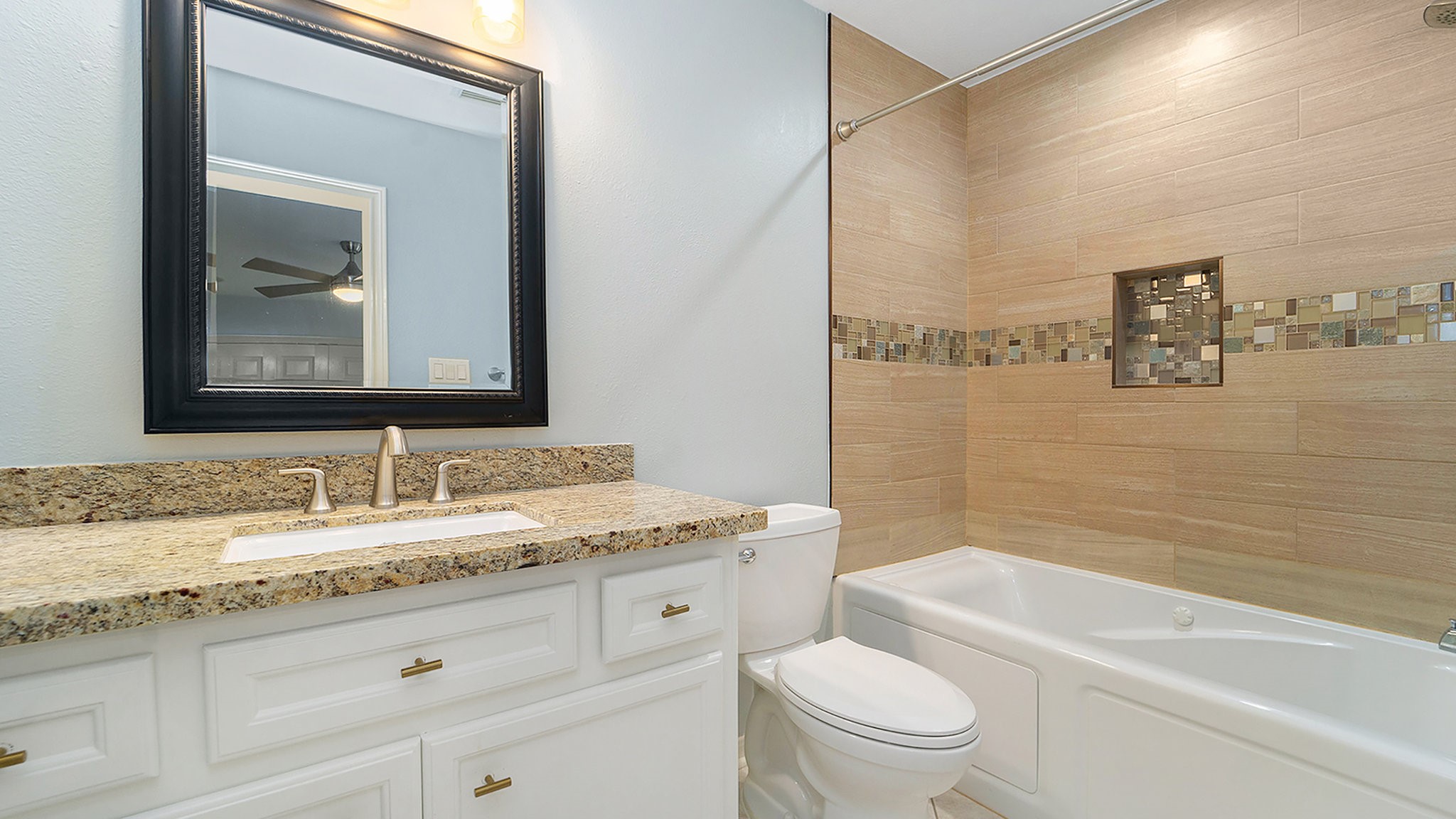 2052 Glencove Drive Property Photo 24
