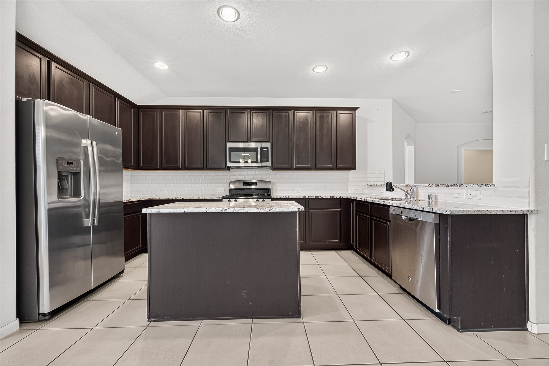 26602 Yukon Straight Drive Property Photo 3