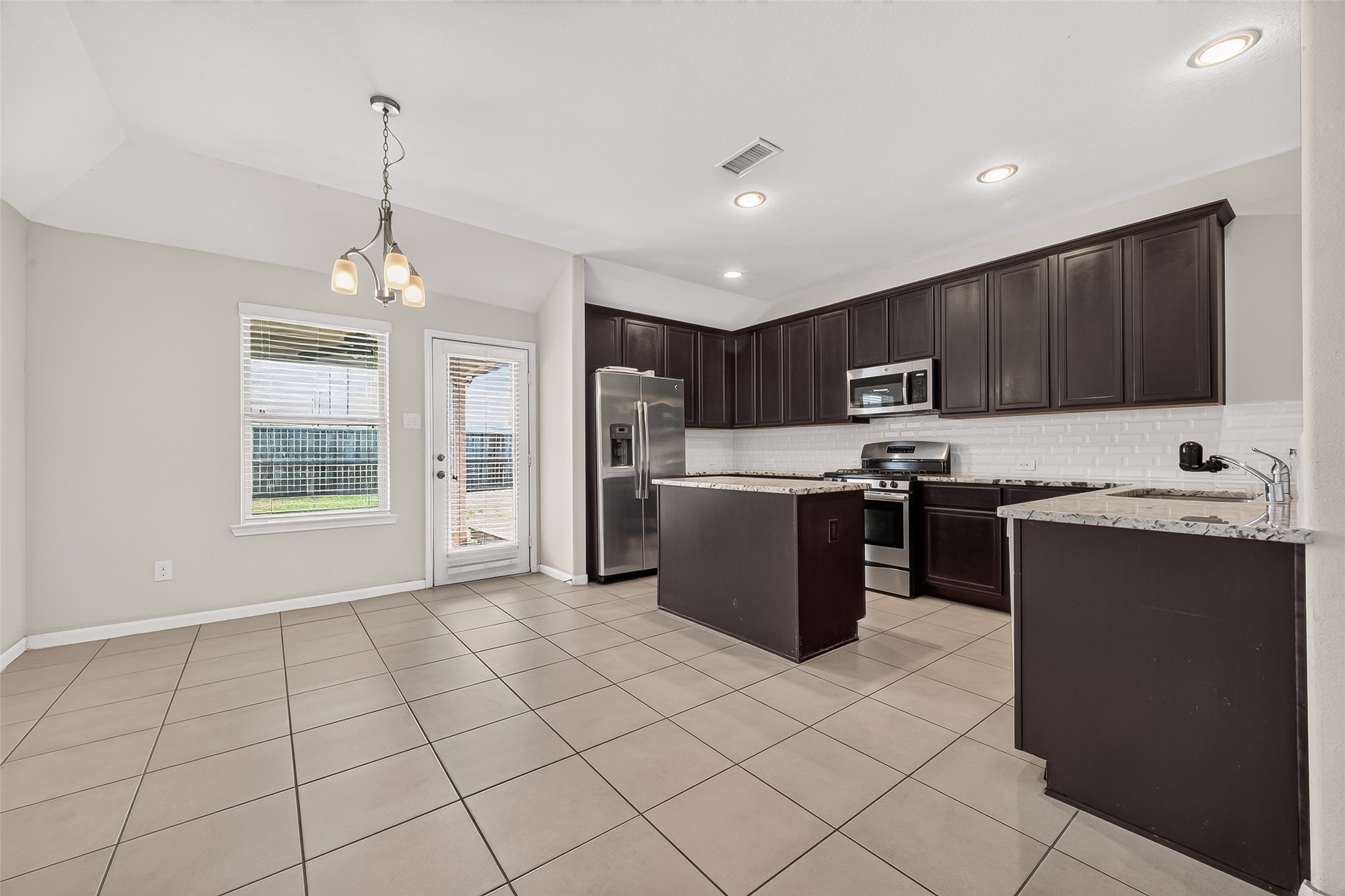 26602 Yukon Straight Drive Property Photo 15
