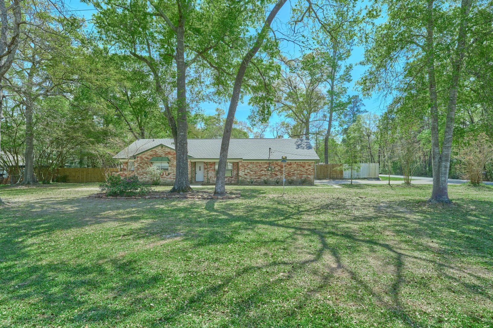 1815 Live Oak Drive Property Photo 1