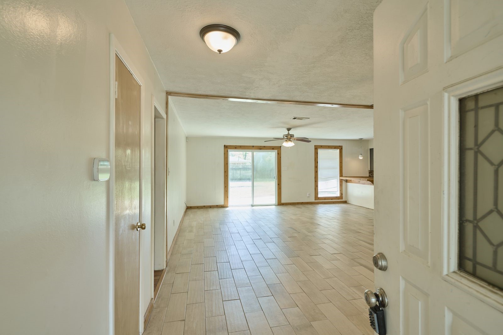 1815 Live Oak Drive Property Photo 9