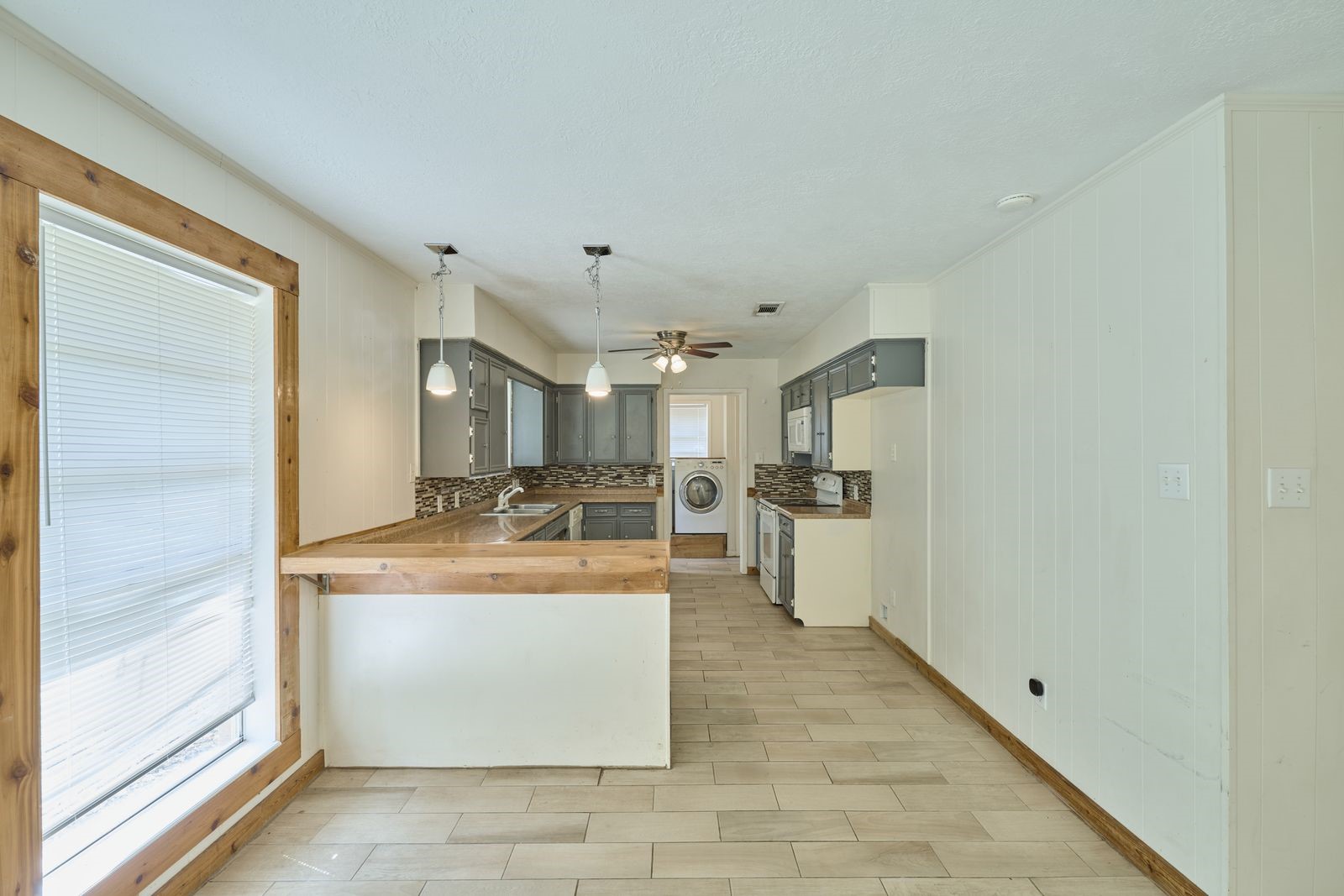 1815 Live Oak Drive Property Photo 14