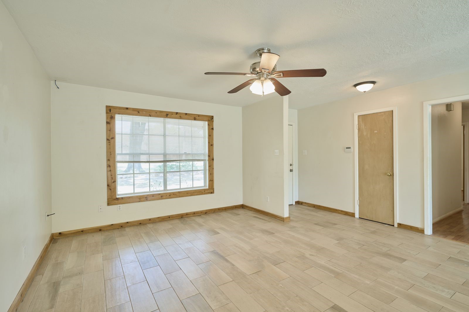 1815 Live Oak Drive Property Photo 17